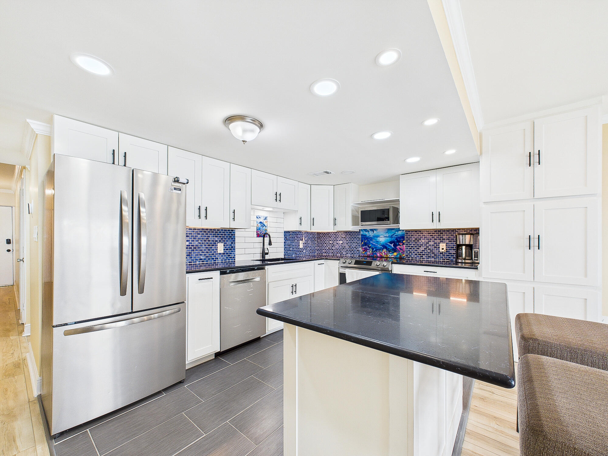 VALENCIA CONDO - Residential