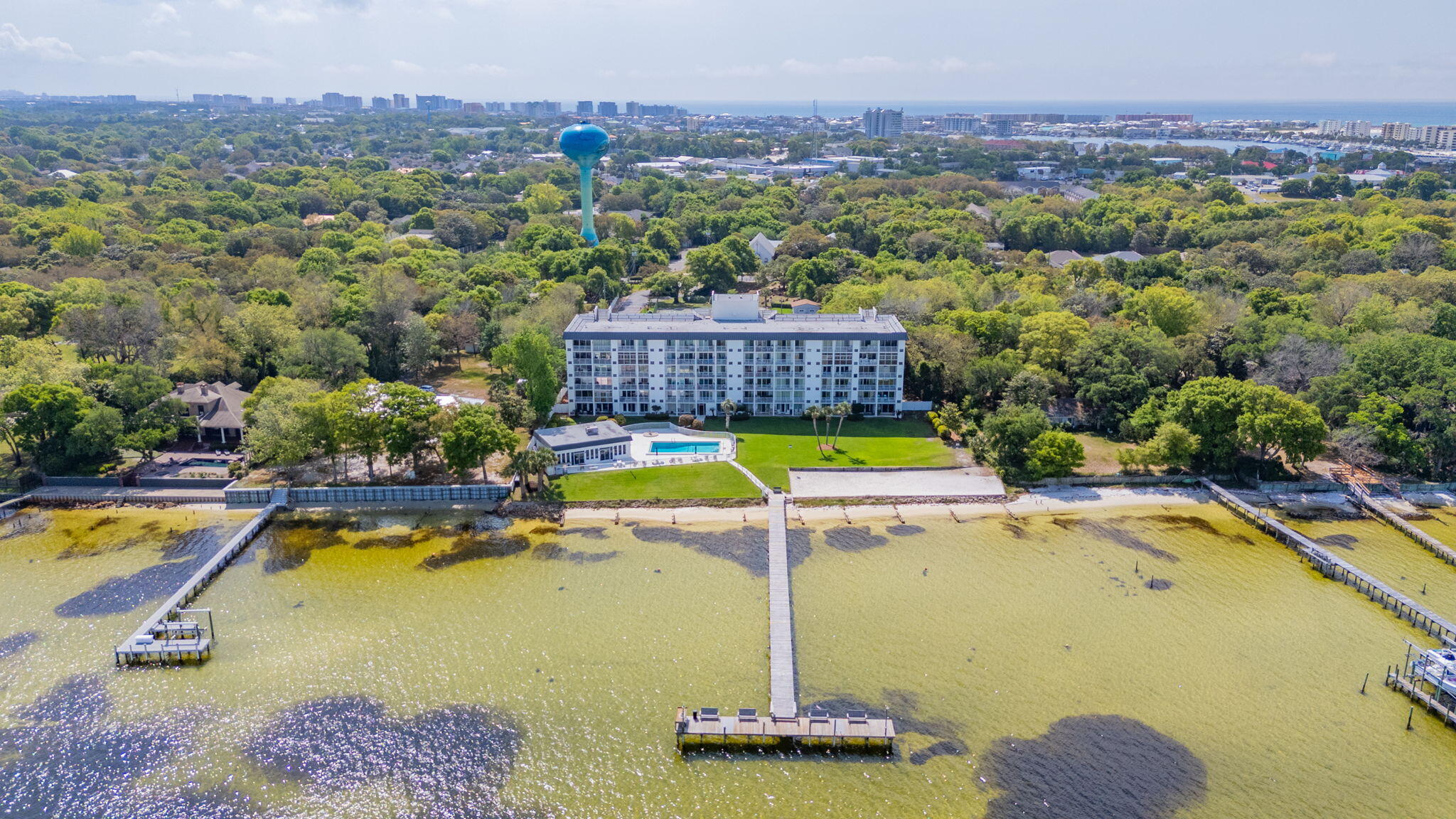 VALENCIA CONDO - Residential