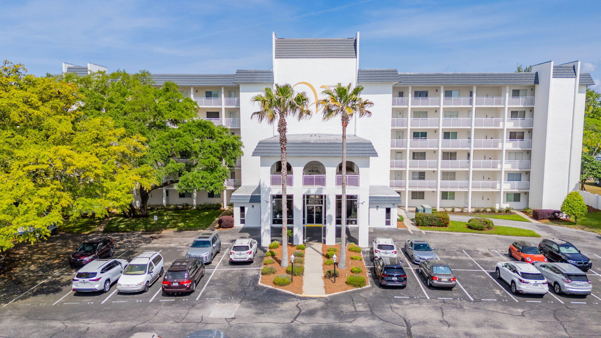 VALENCIA CONDO - Residential