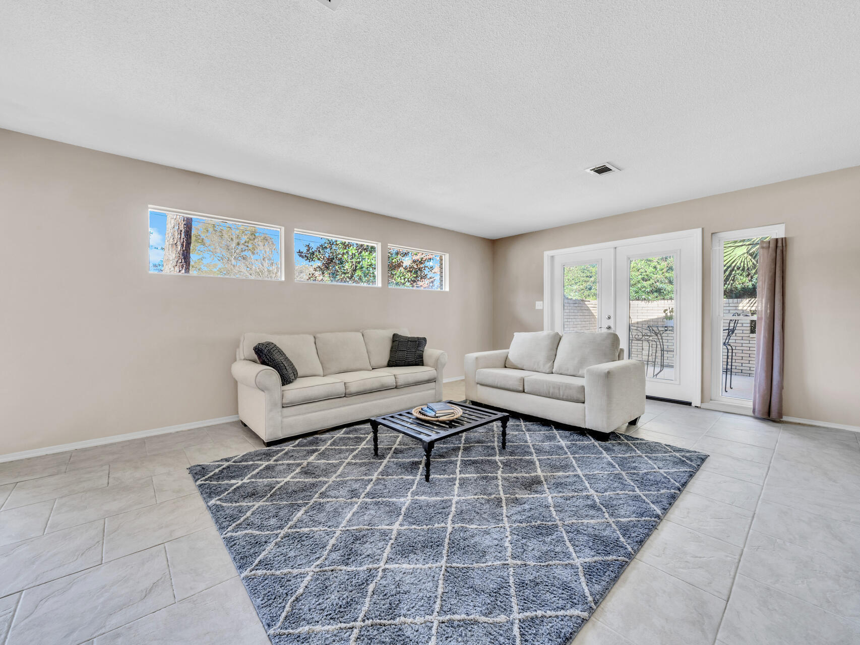 CHATEAUGUAY - Residential