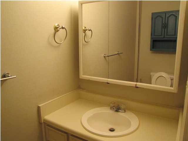 DESTIN RACQUET CLUB T/H - Residential Lease