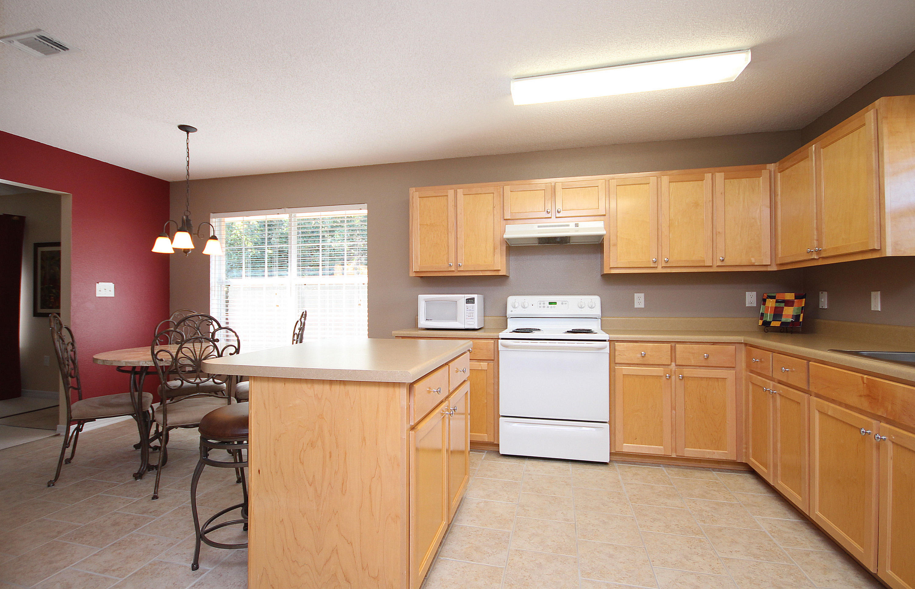 FOXWOOD ESTATES 1 - Residential