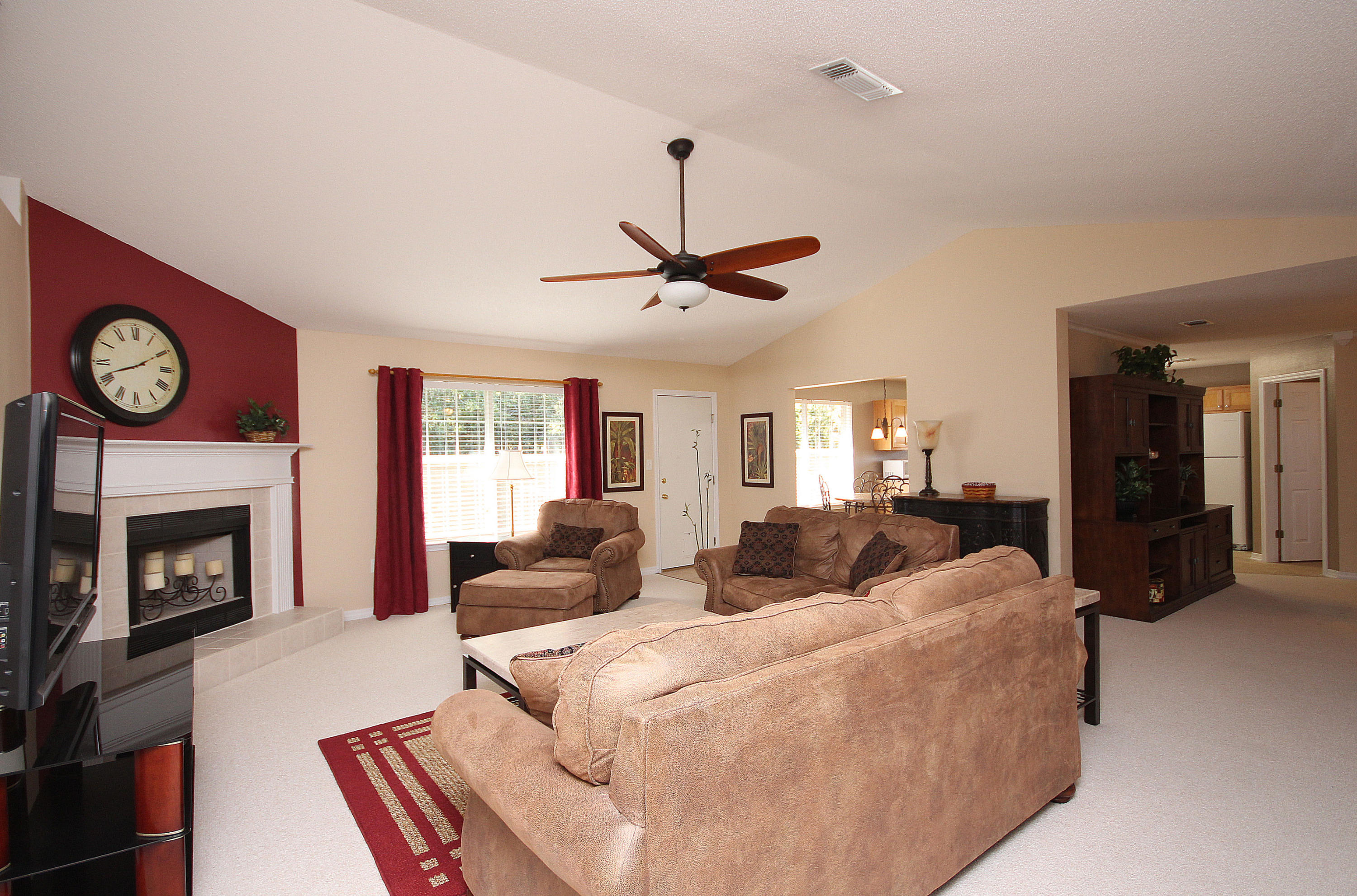 FOXWOOD ESTATES 1 - Residential