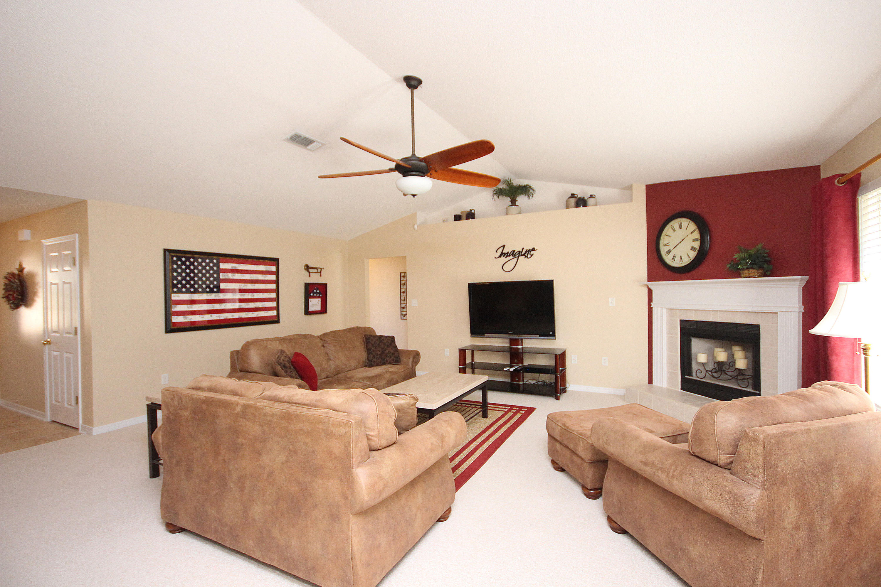 FOXWOOD ESTATES 1 - Residential