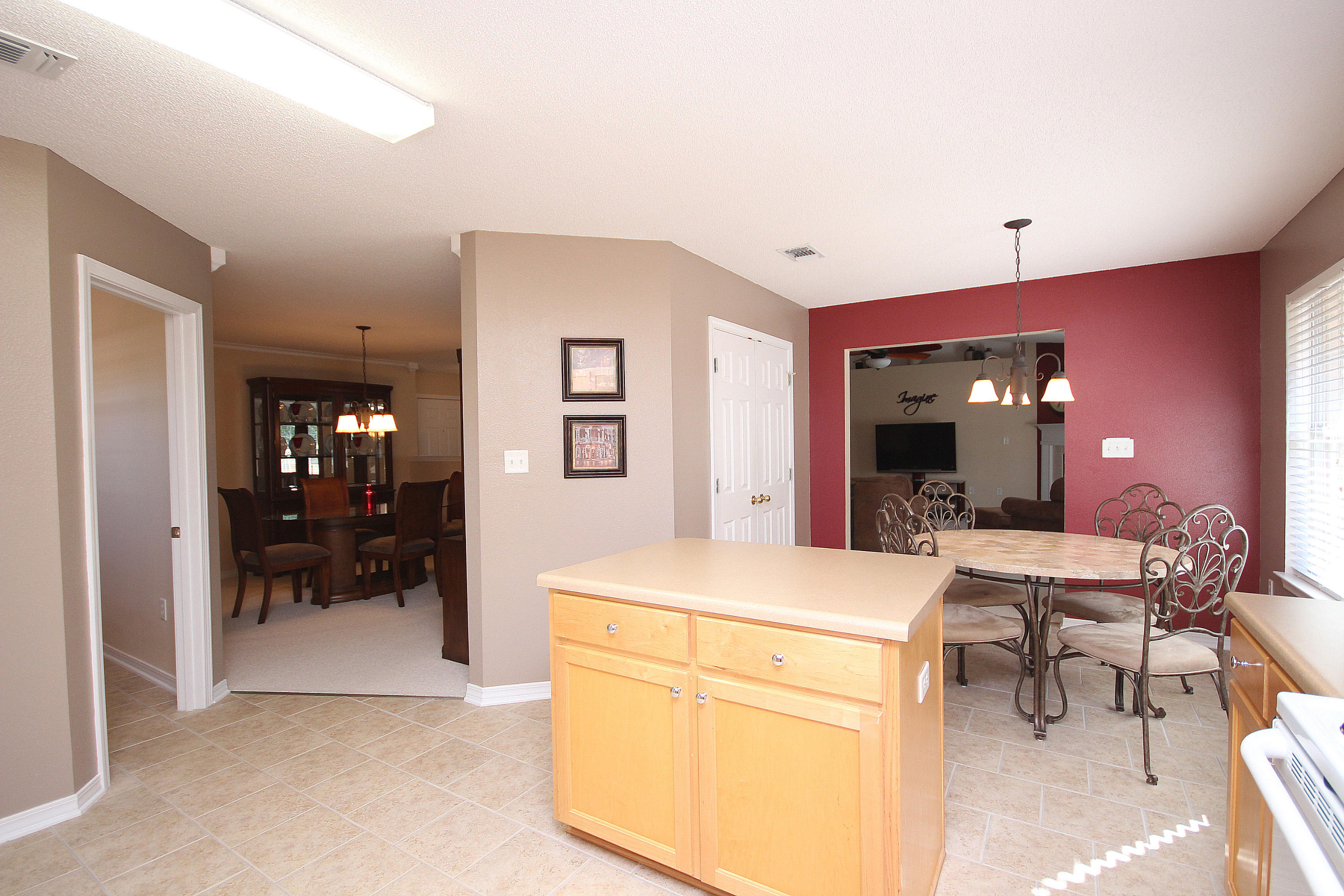 FOXWOOD ESTATES 1 - Residential