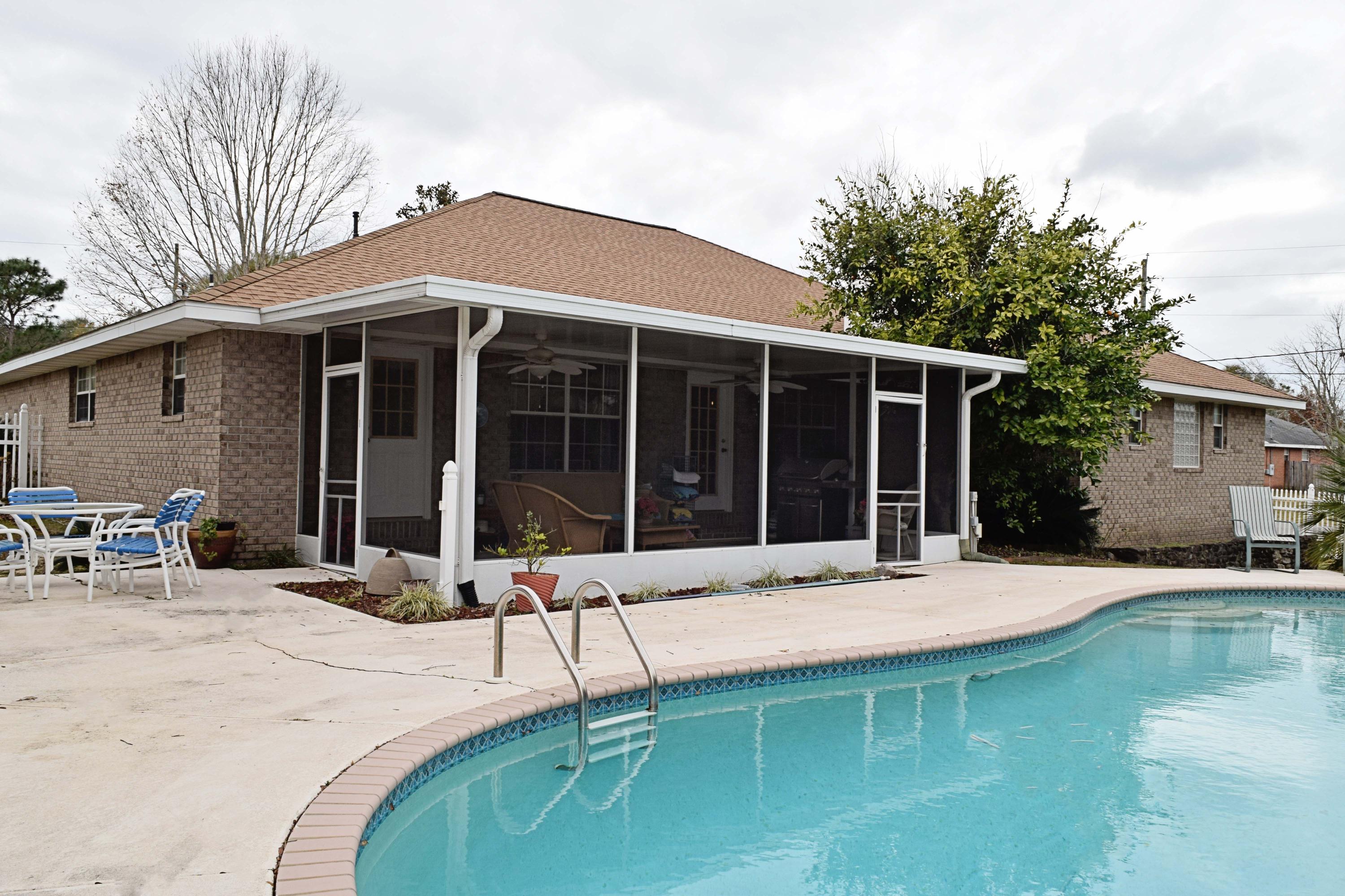 RIVERCHASE S/D PH 3 - Residential Lease