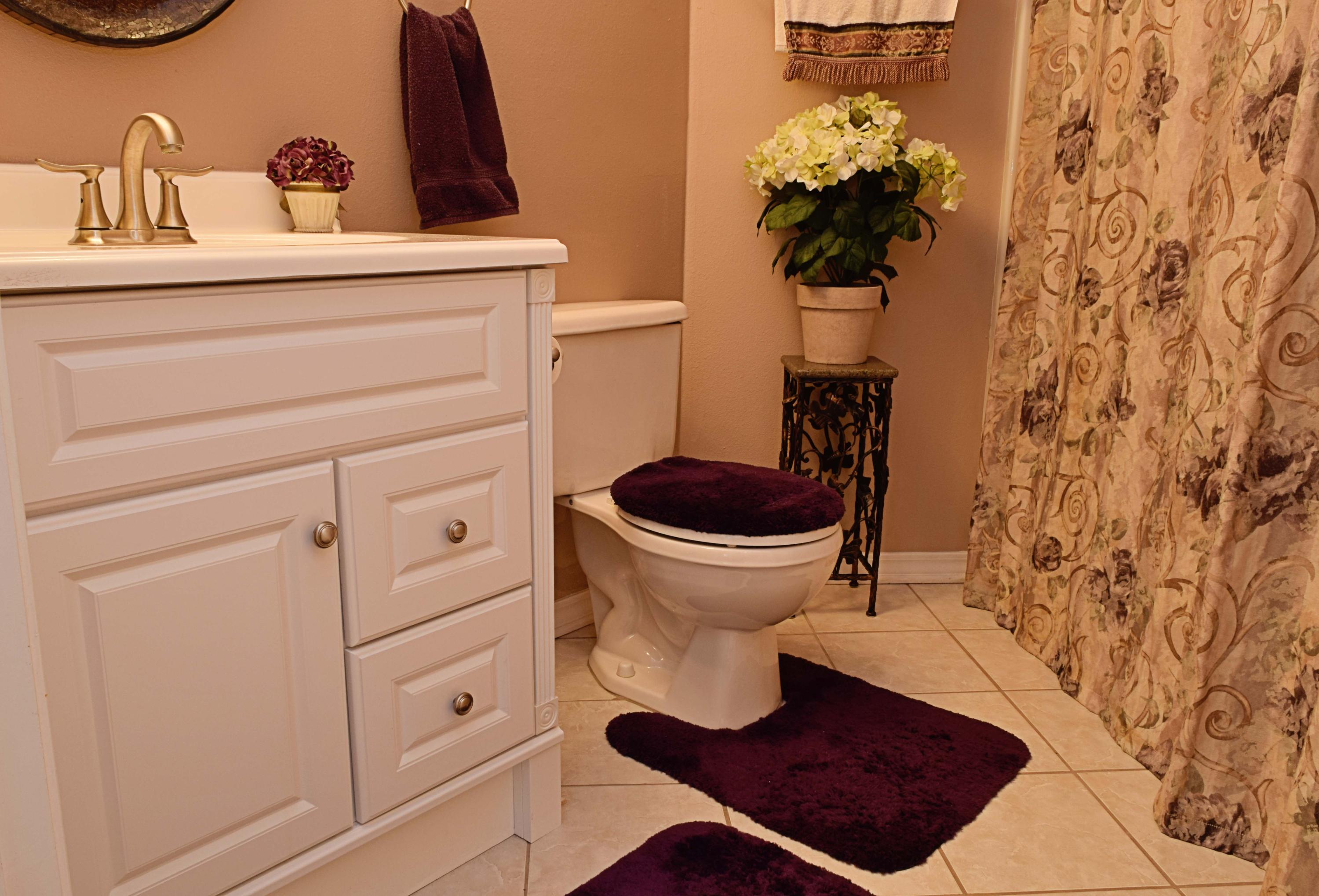 RIVERCHASE S/D PH 3 - Residential Lease