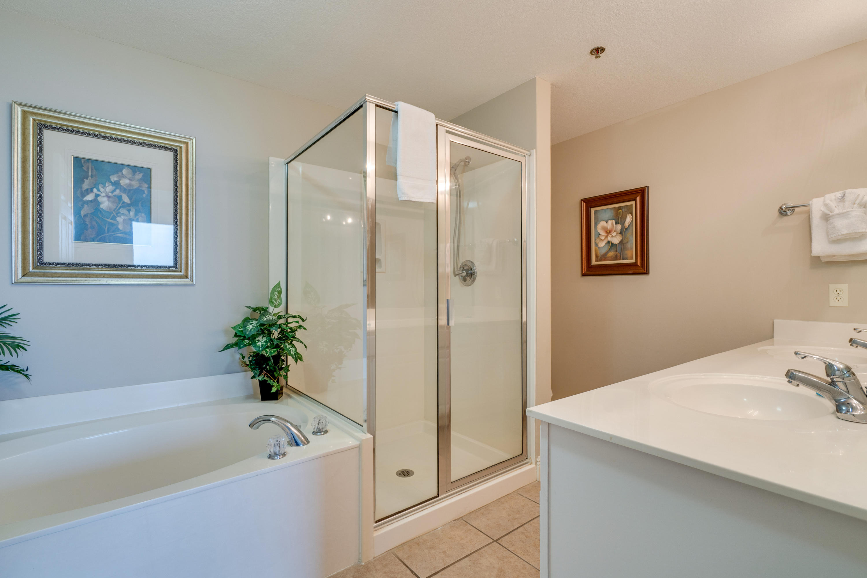 ARIEL DUNES II - Residential