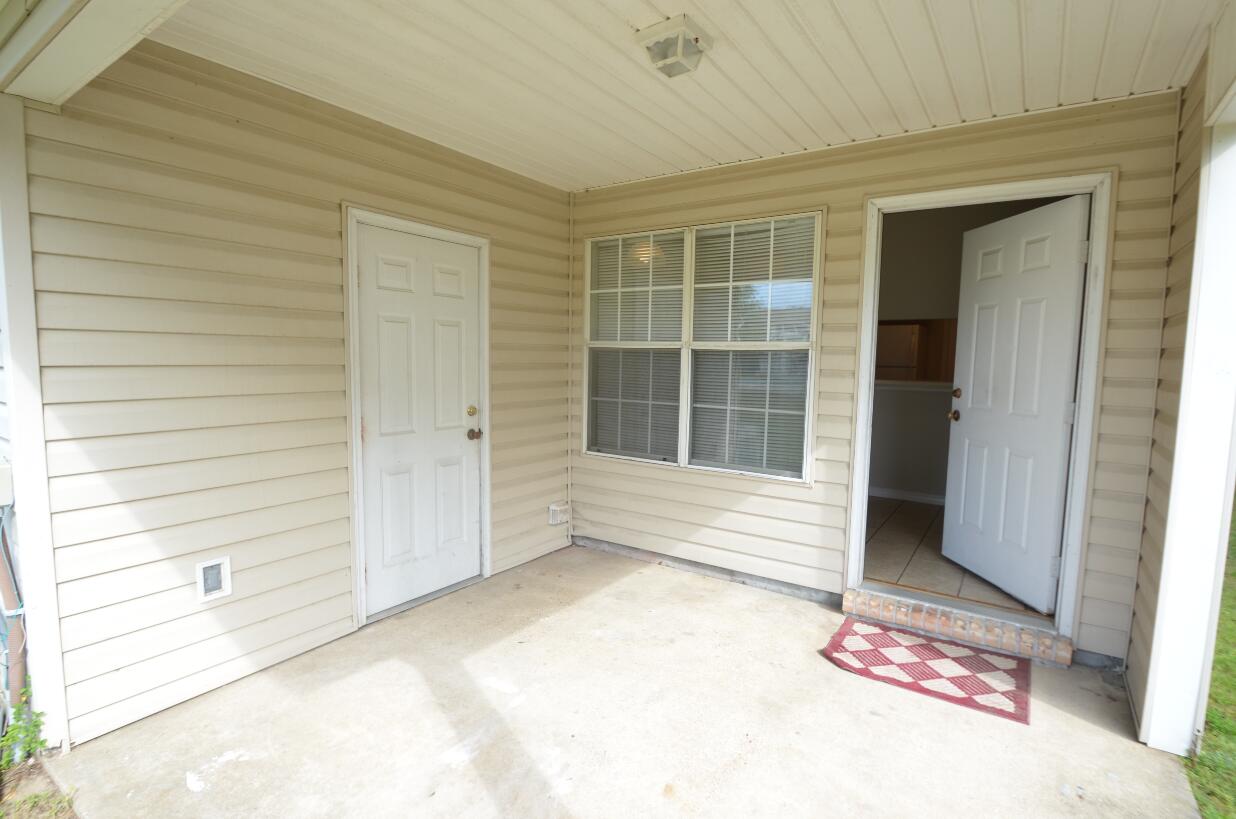 PORT DIXIE - Residential Lease