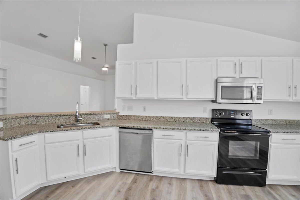 PARADISE RETREAT - Residential