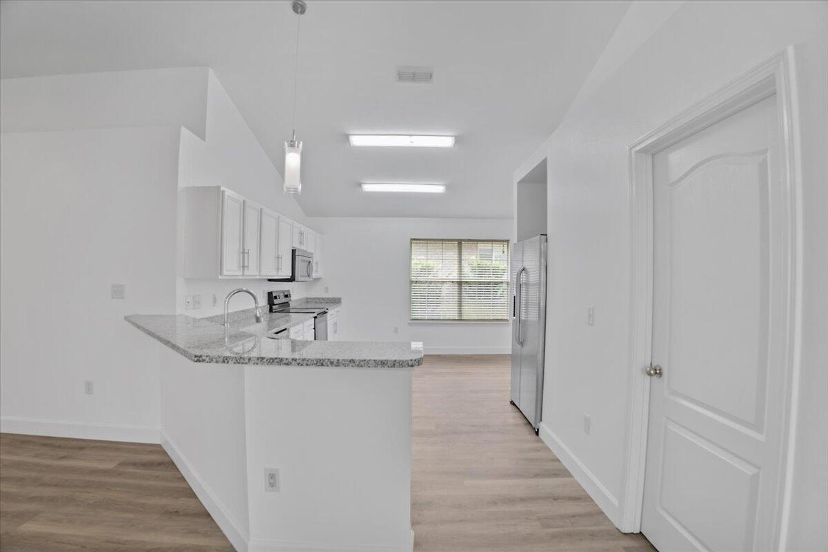 PARADISE RETREAT - Residential