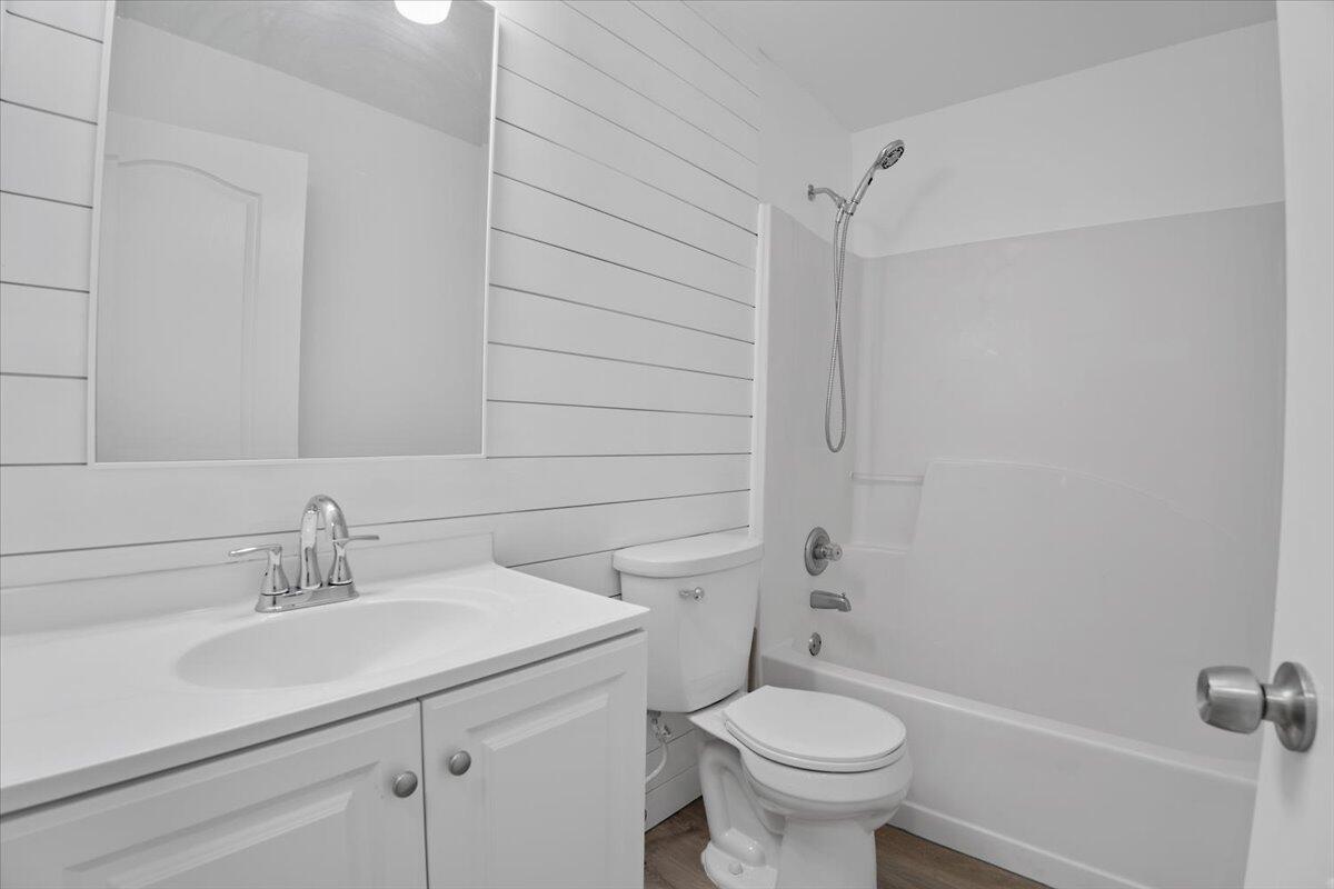 PARADISE RETREAT - Residential