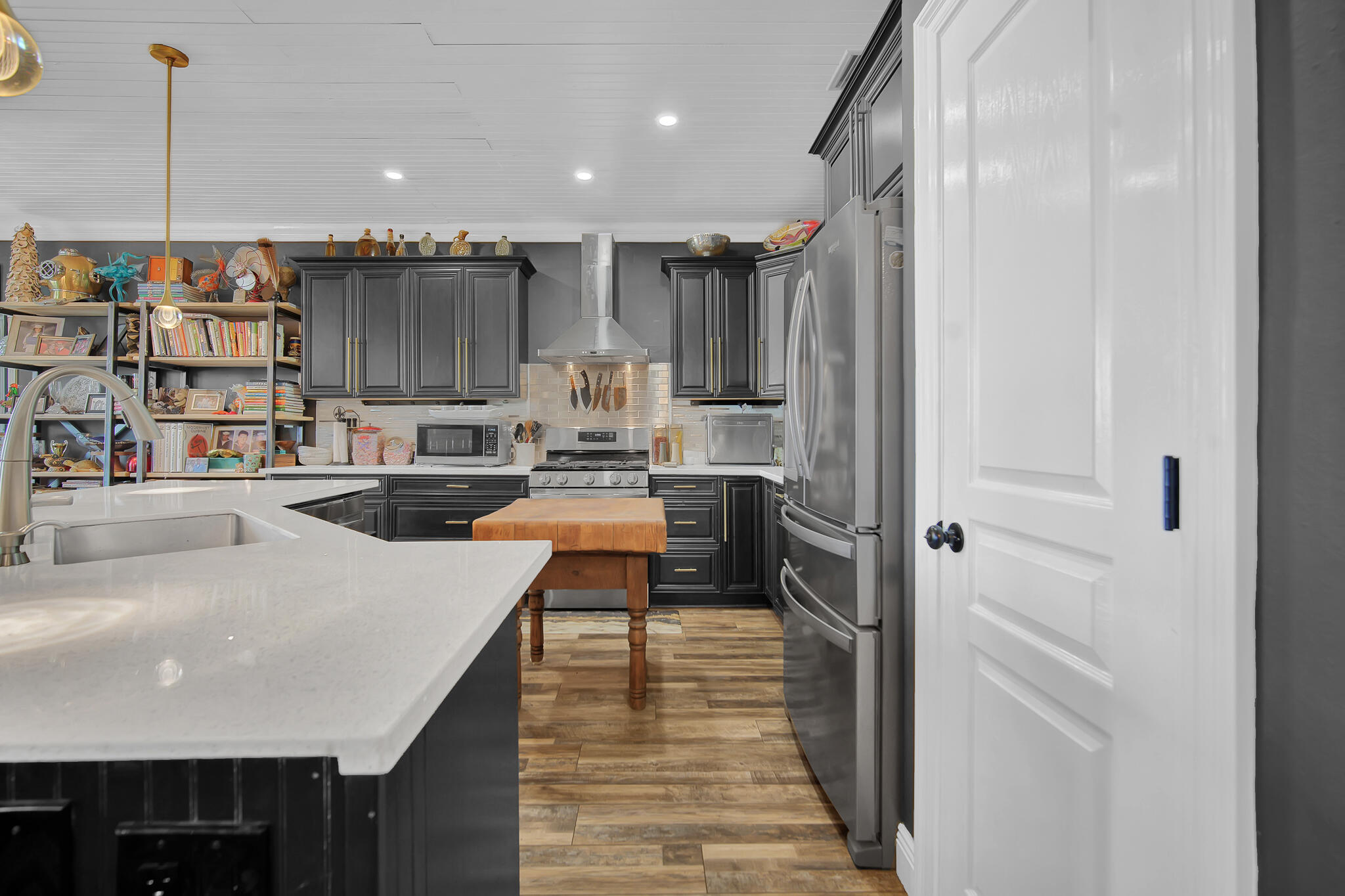 LIGHTHOUSE POINTE - Residential