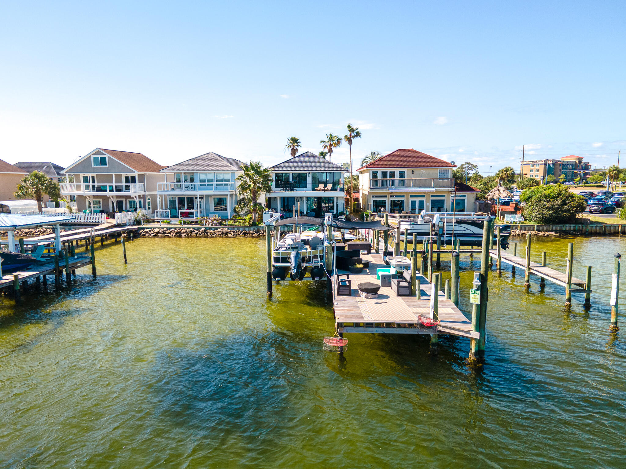 LIGHTHOUSE POINTE - Residential