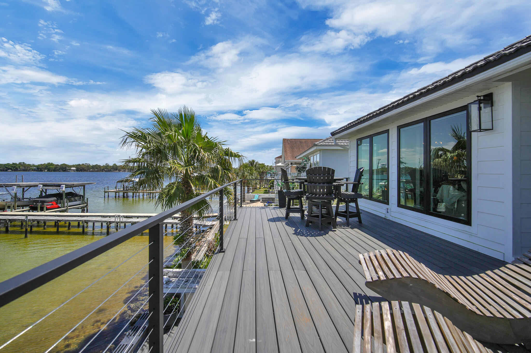 LIGHTHOUSE POINTE - Residential