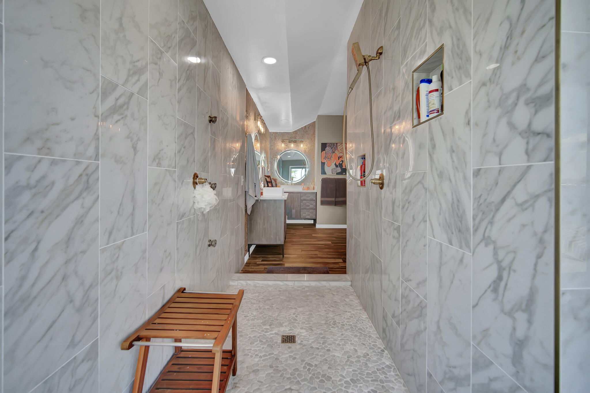 LIGHTHOUSE POINTE - Residential