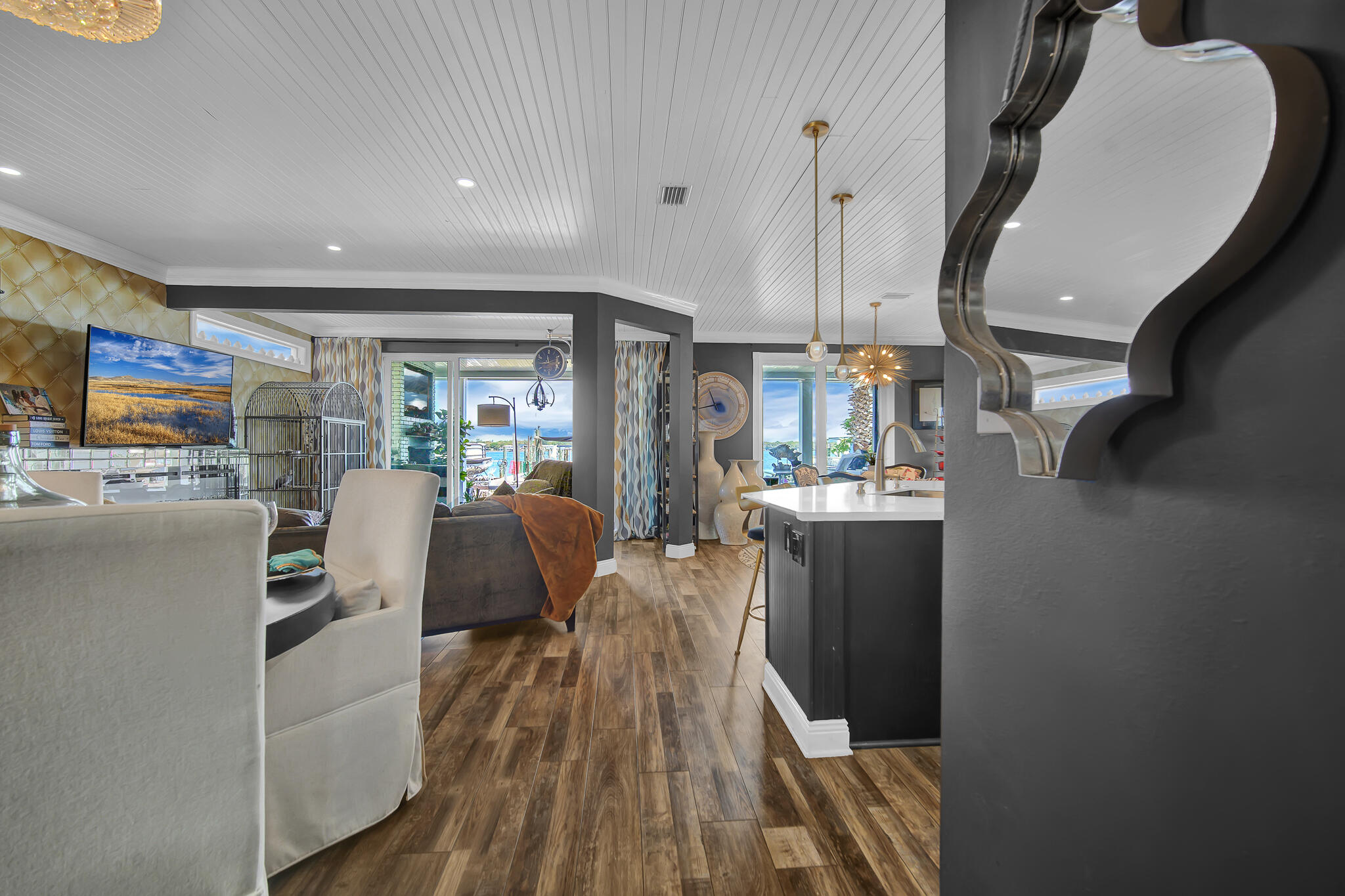 LIGHTHOUSE POINTE - Residential