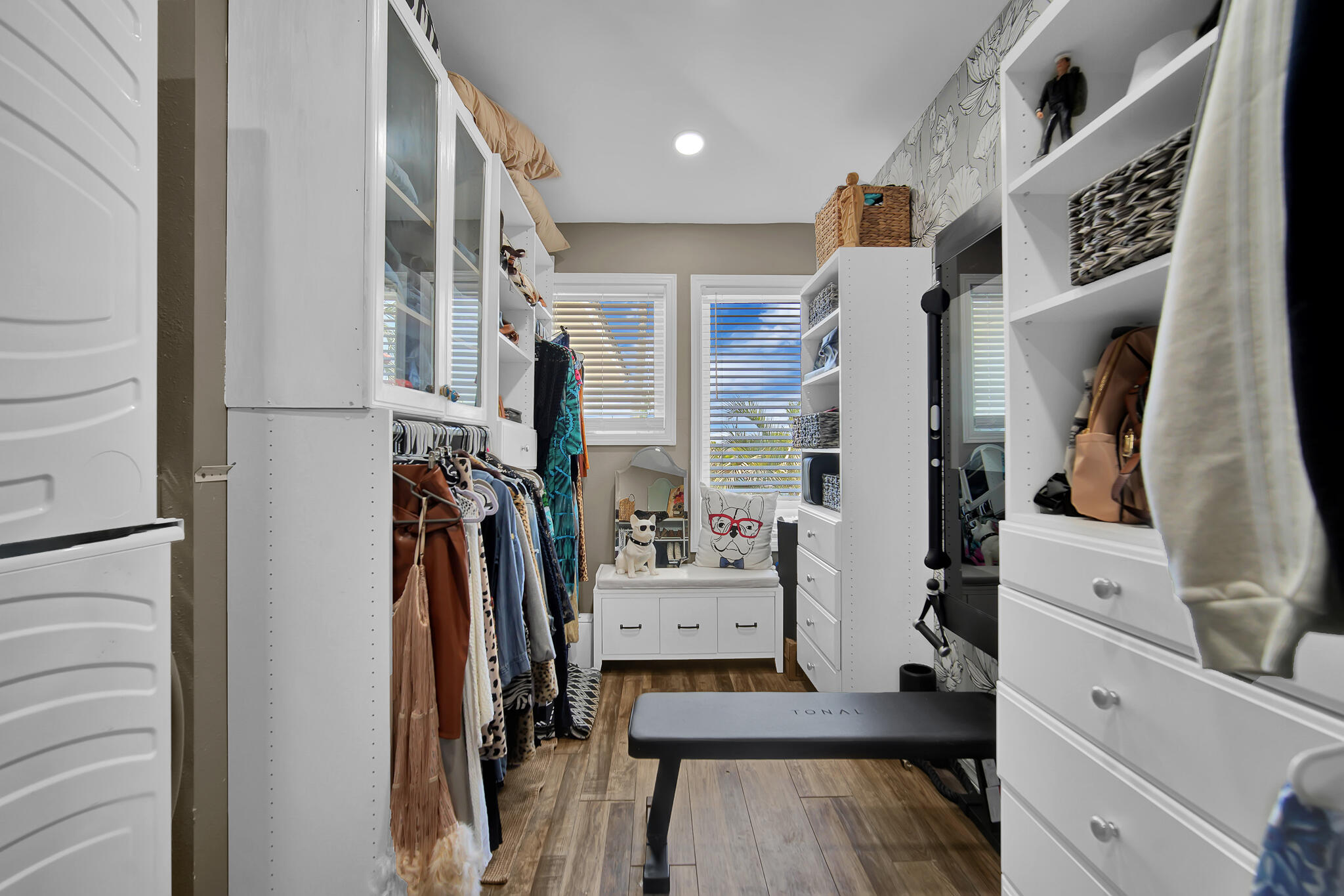 LIGHTHOUSE POINTE - Residential