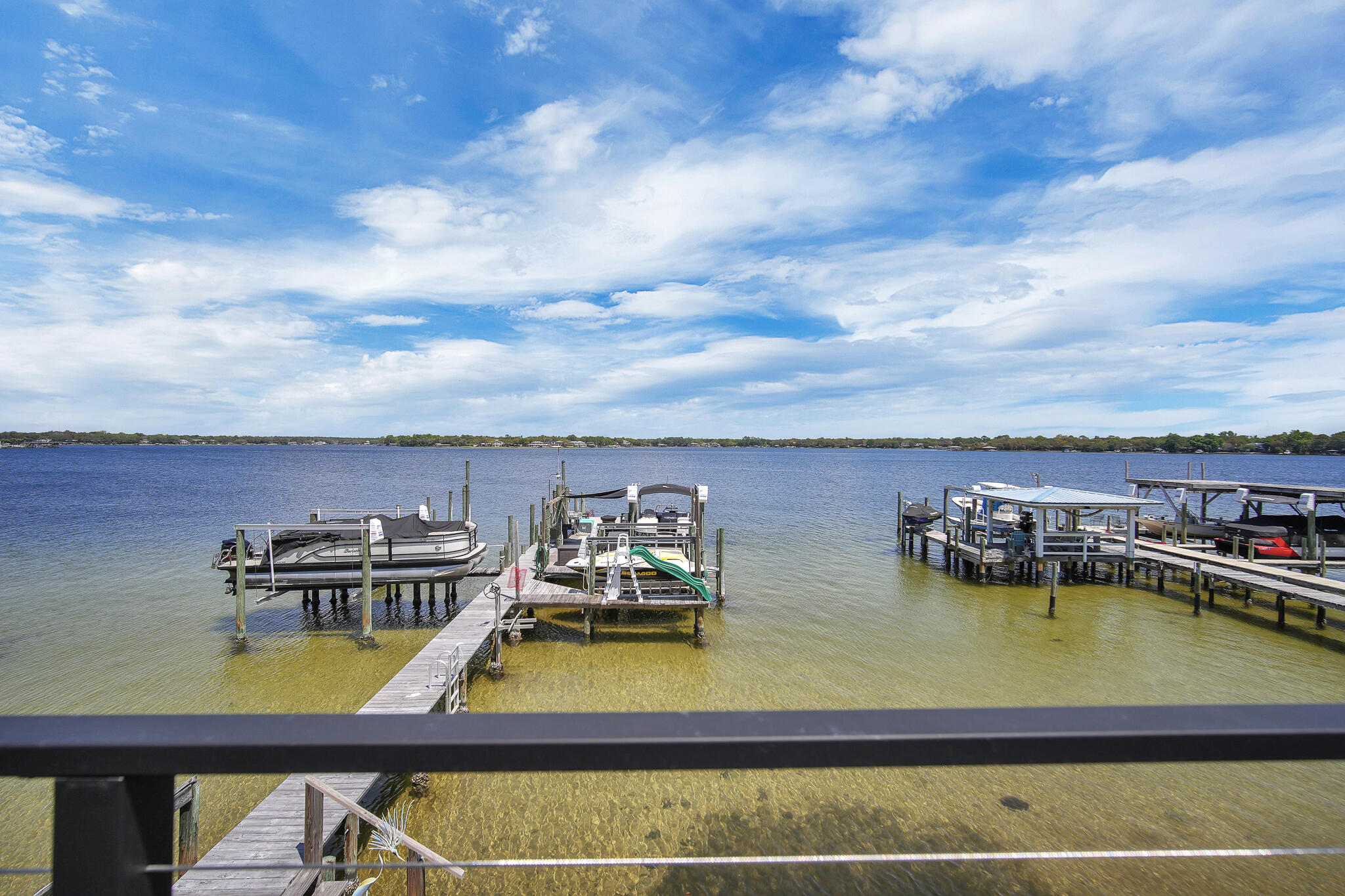 LIGHTHOUSE POINTE - Residential