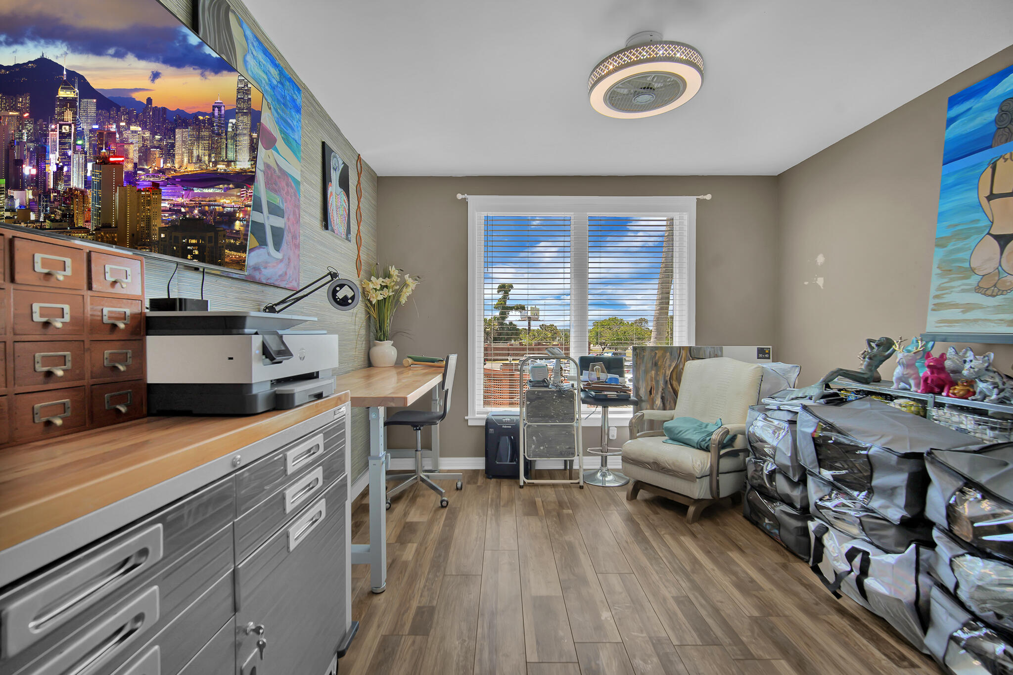 LIGHTHOUSE POINTE - Residential