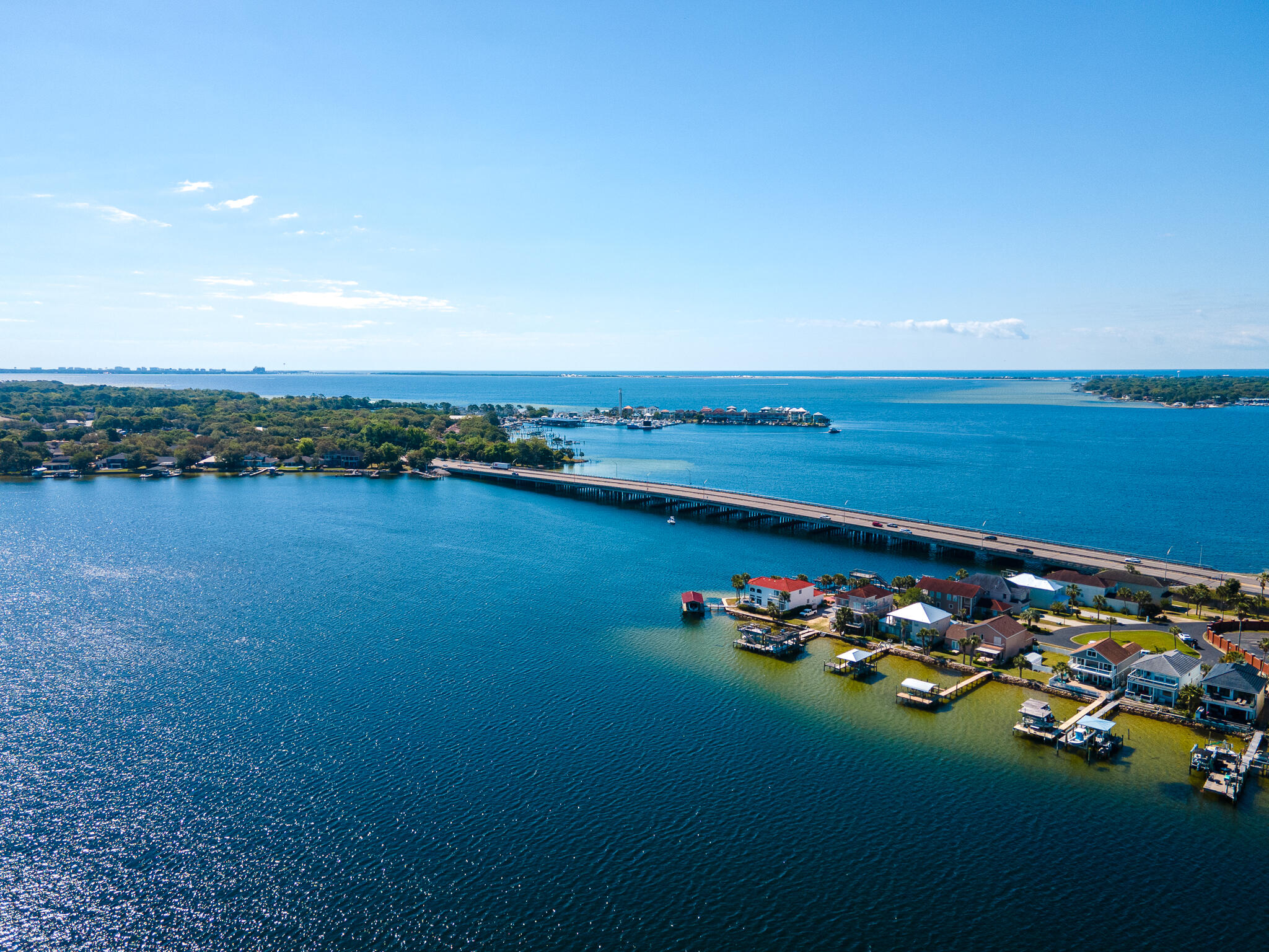 LIGHTHOUSE POINTE - Residential