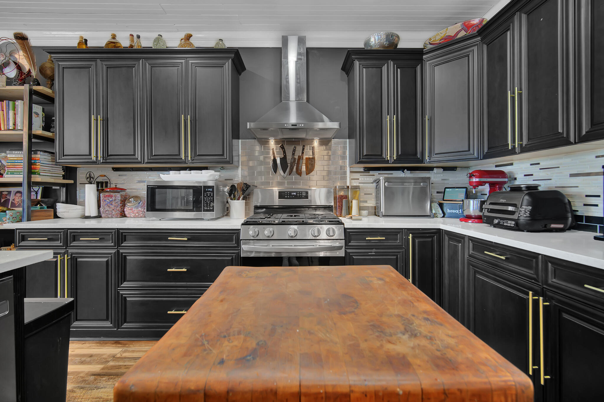 LIGHTHOUSE POINTE - Residential