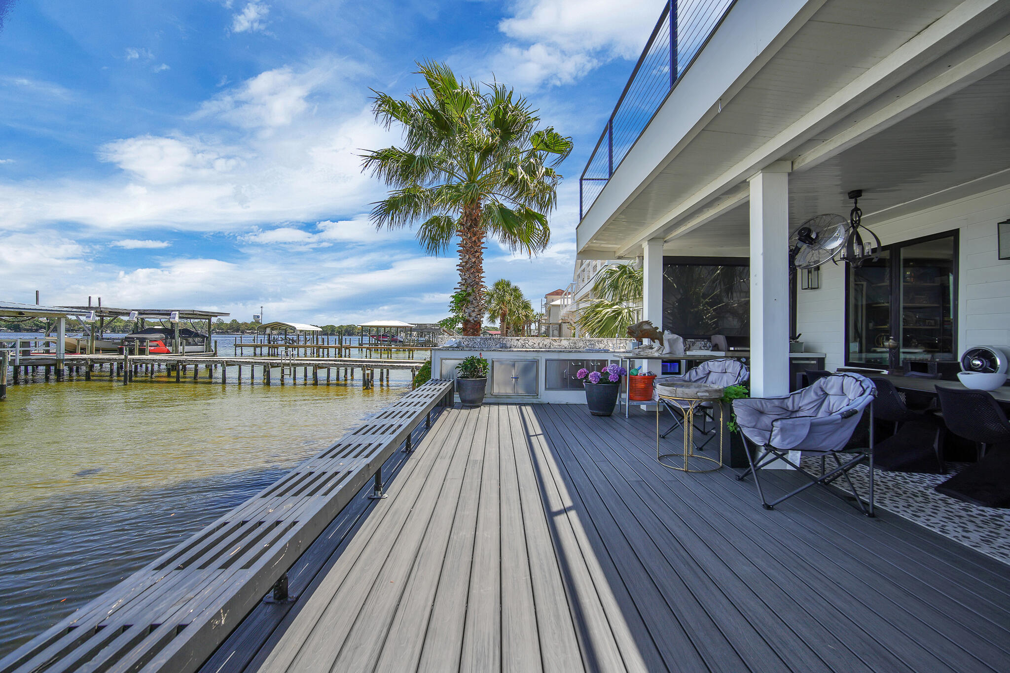 LIGHTHOUSE POINTE - Residential