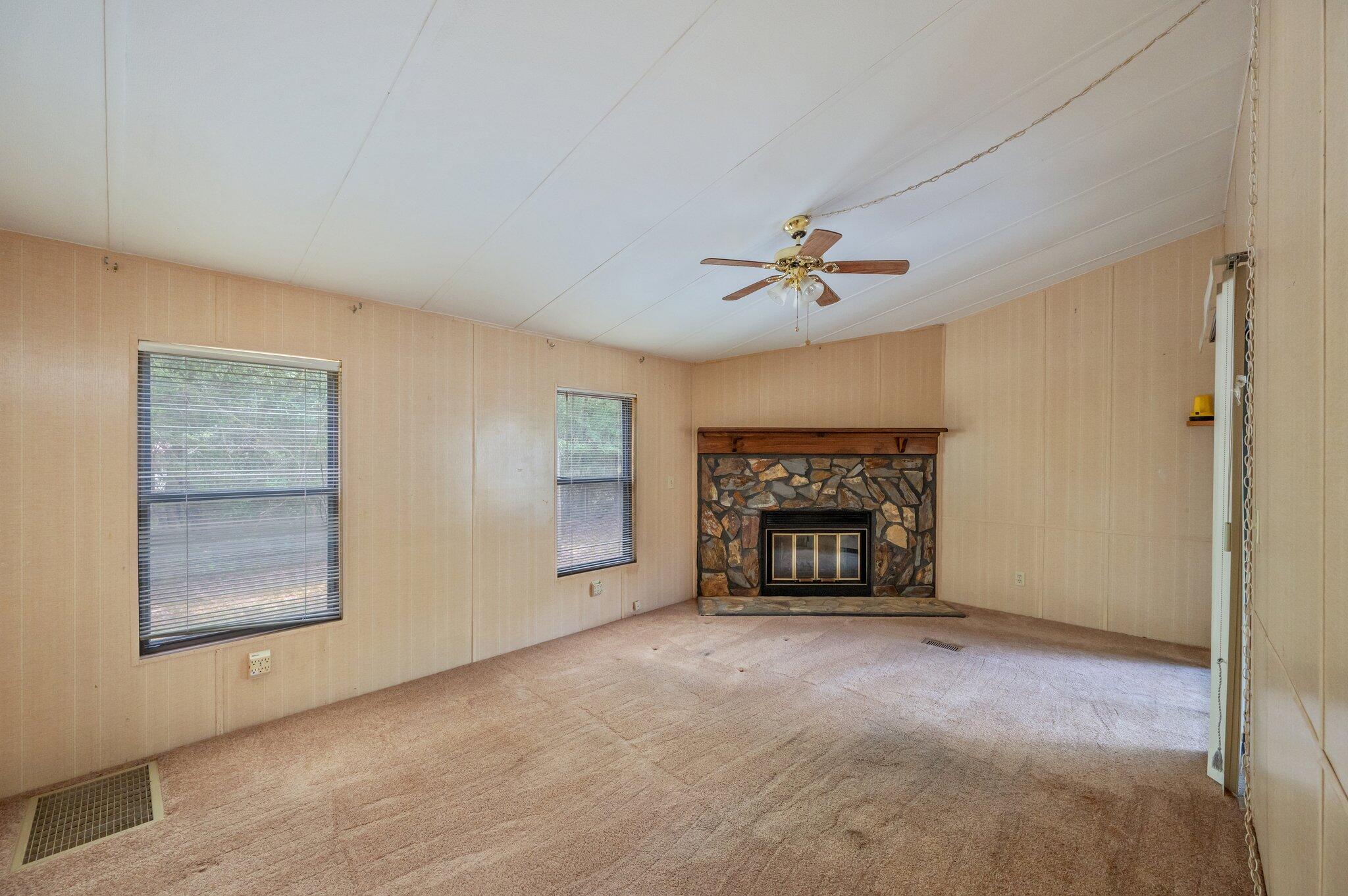 HOLLEY FAMILY PH 2 - Residential