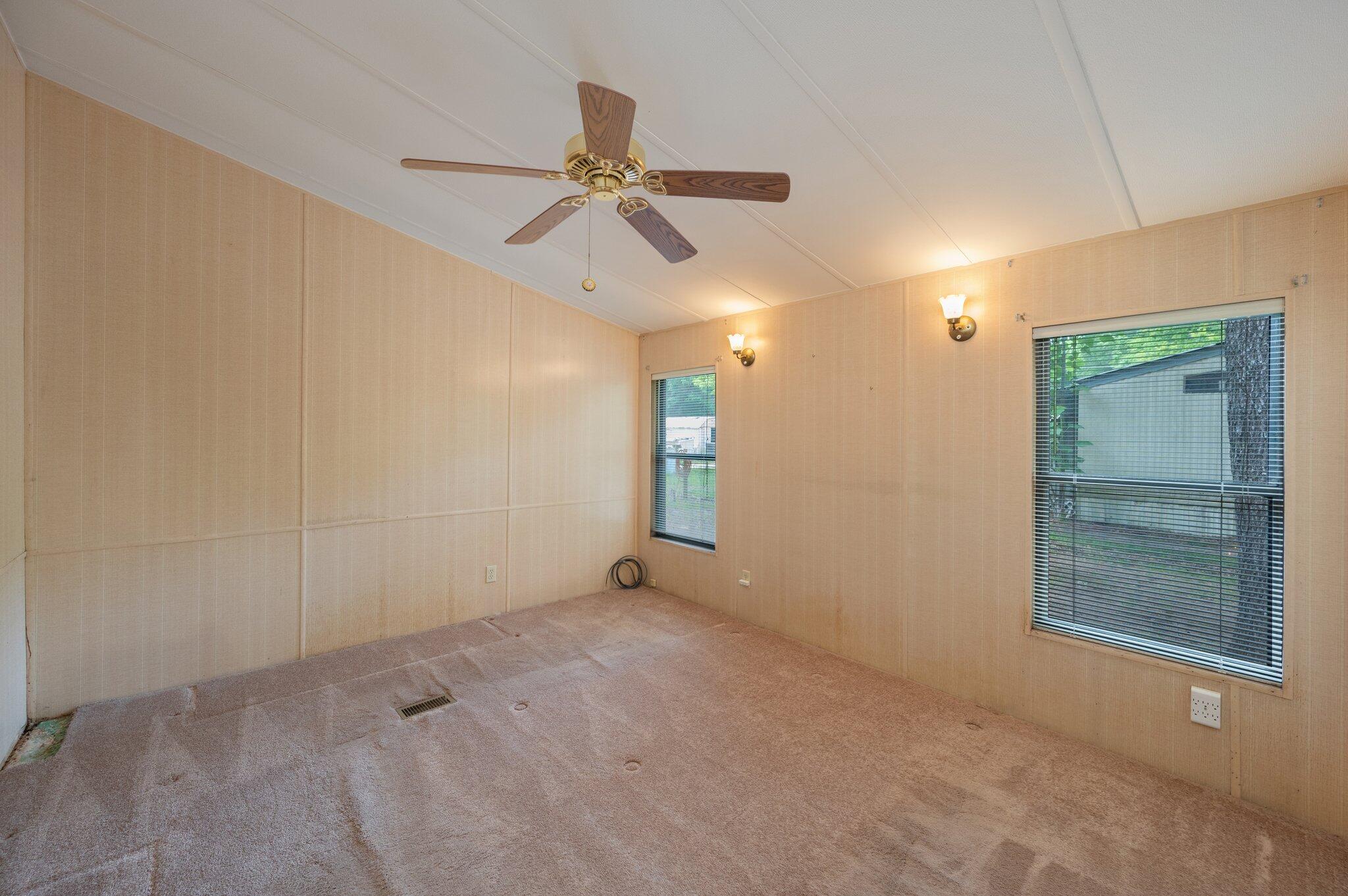 HOLLEY FAMILY PH 2 - Residential