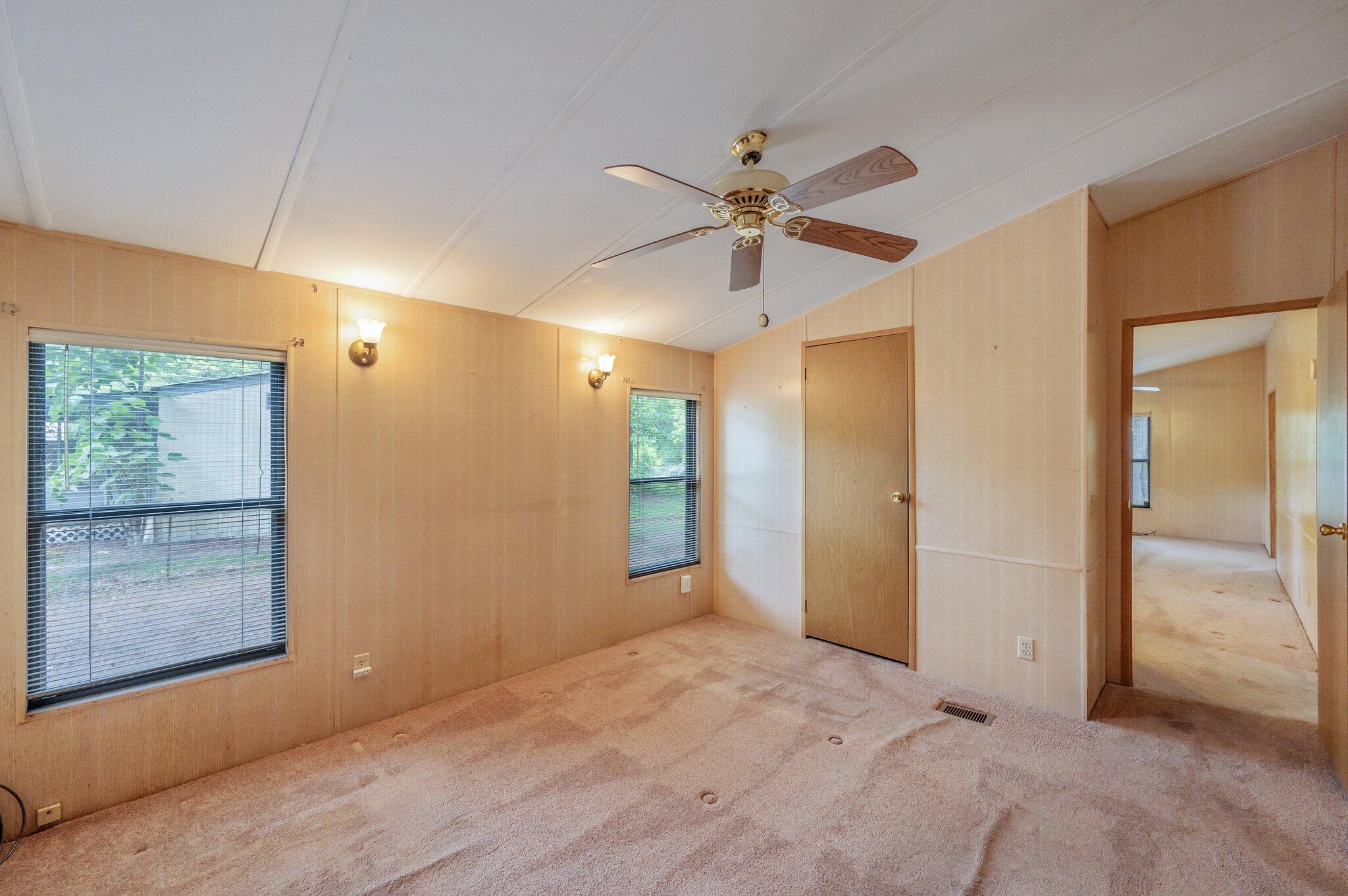 HOLLEY FAMILY PH 2 - Residential