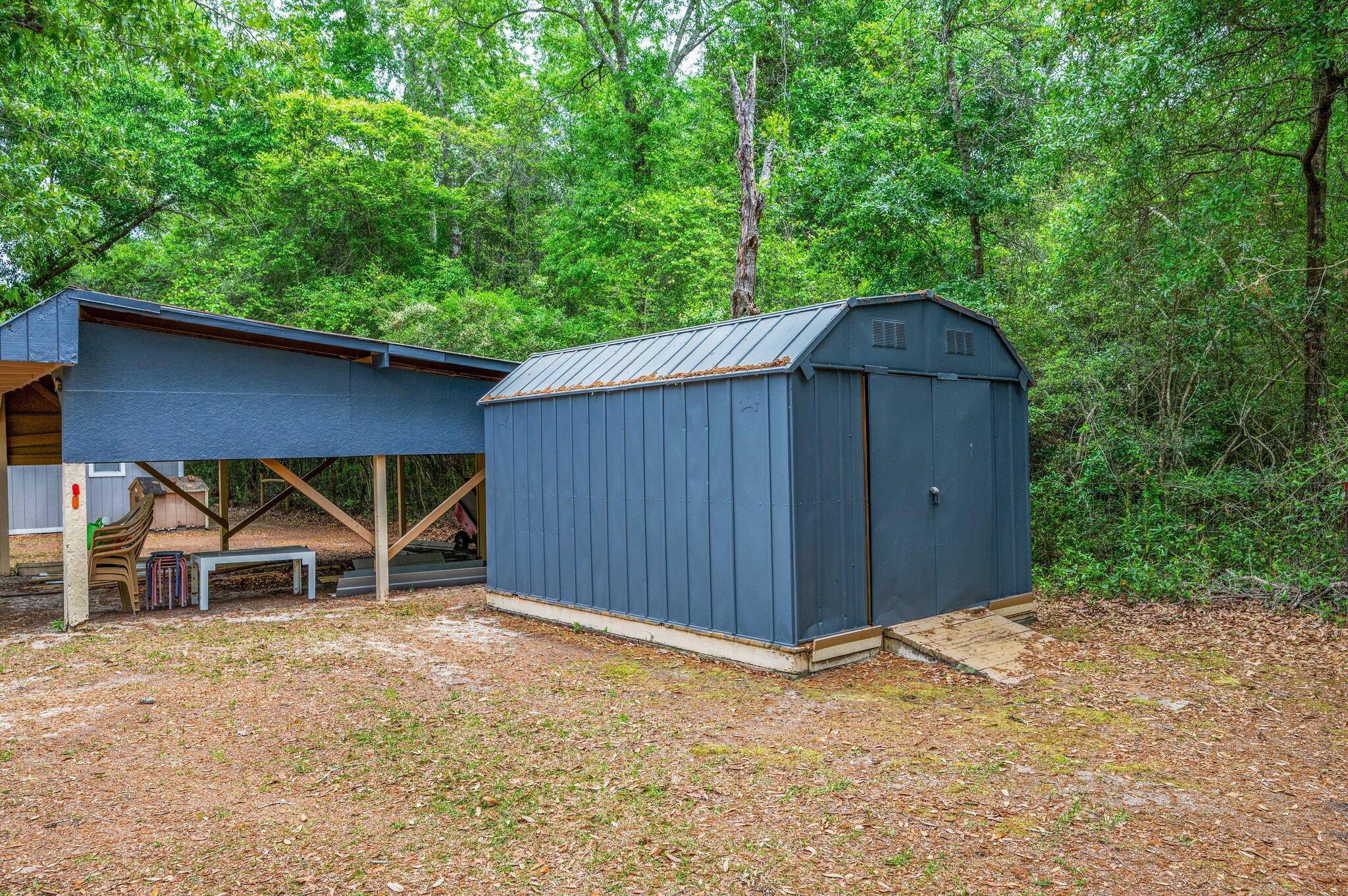 HOLLEY FAMILY PH 2 - Residential
