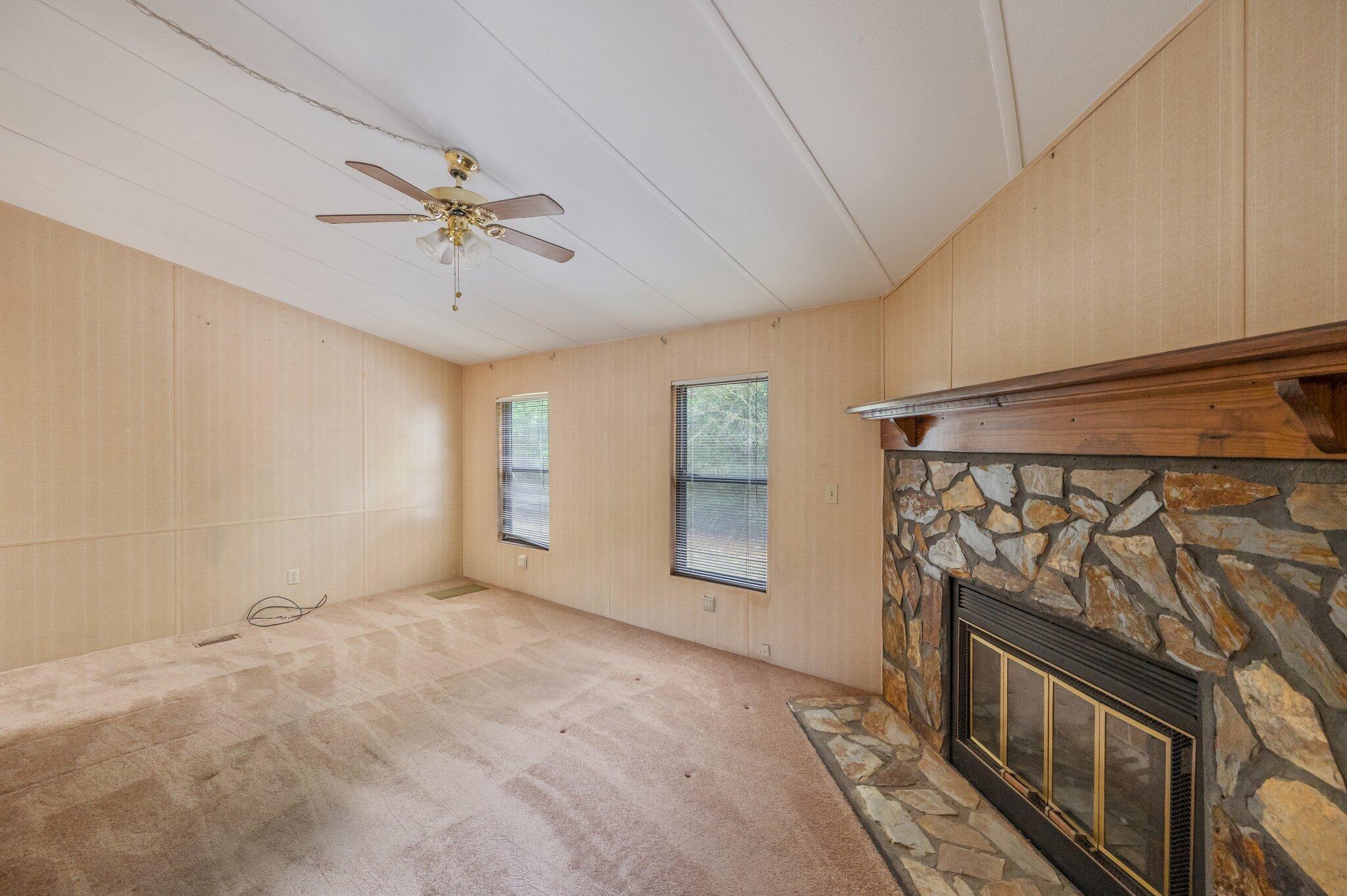 HOLLEY FAMILY PH 2 - Residential