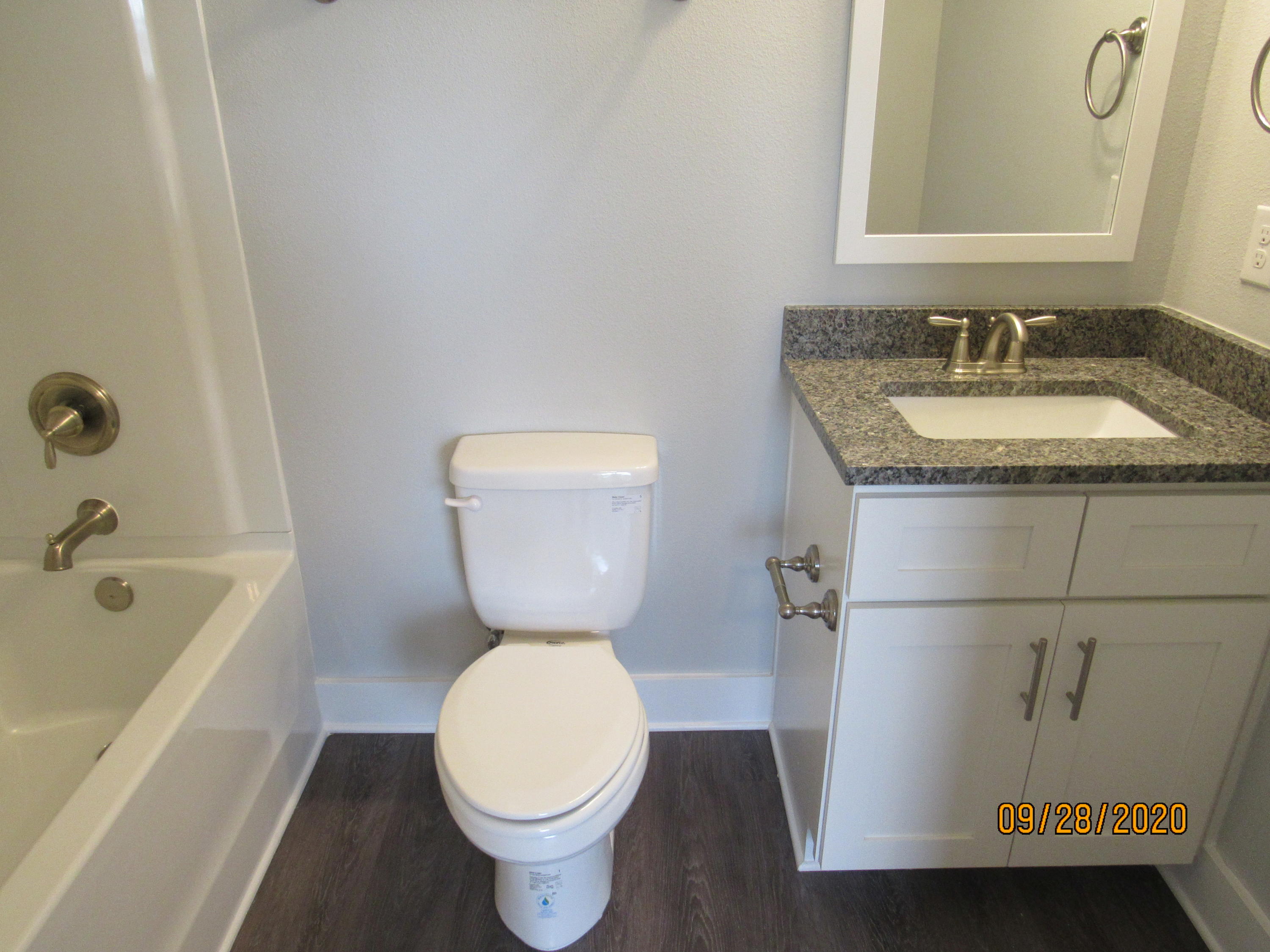 VERANDAS AT FREEPORT - Residential Lease