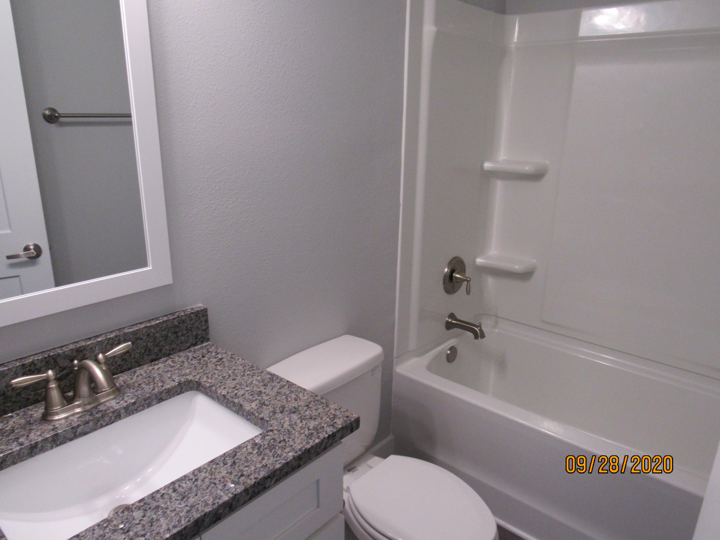 VERANDAS AT FREEPORT - Residential Lease