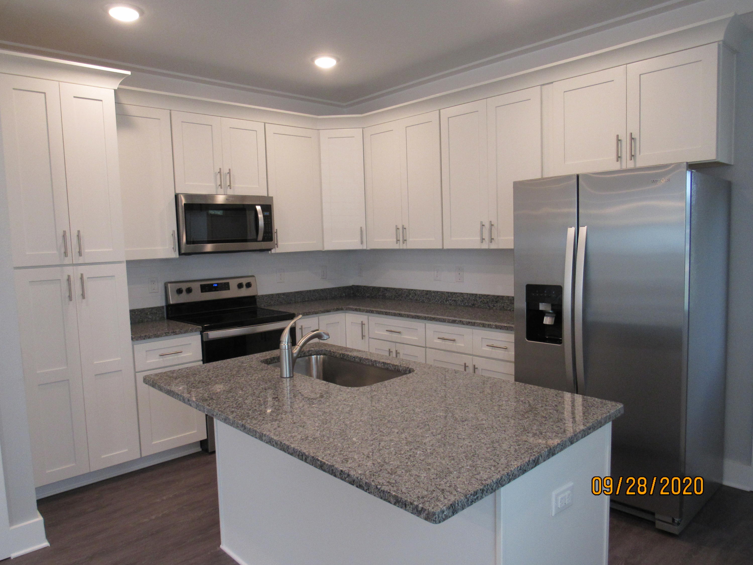 VERANDAS AT FREEPORT - Residential Lease