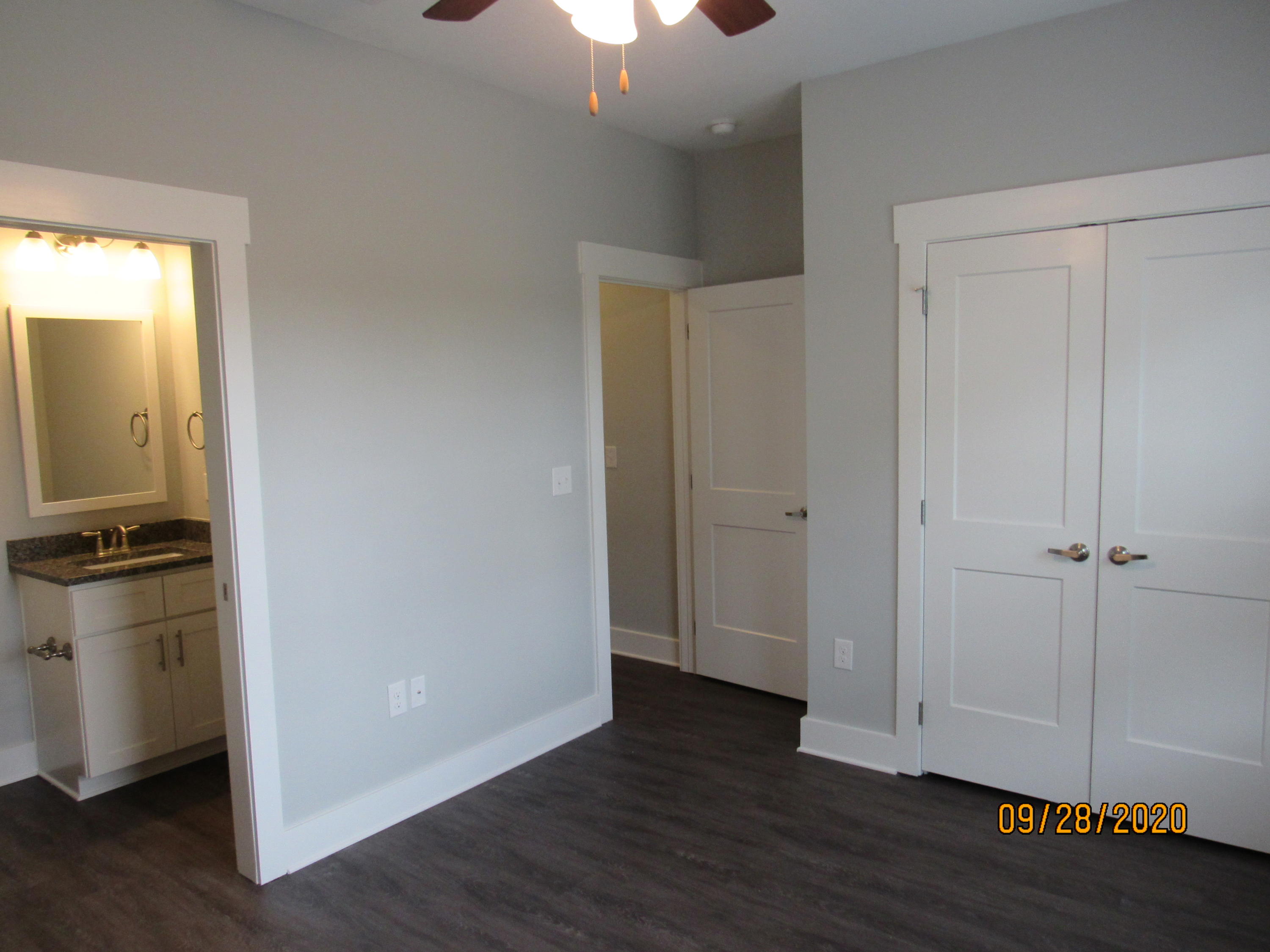 VERANDAS AT FREEPORT - Residential Lease