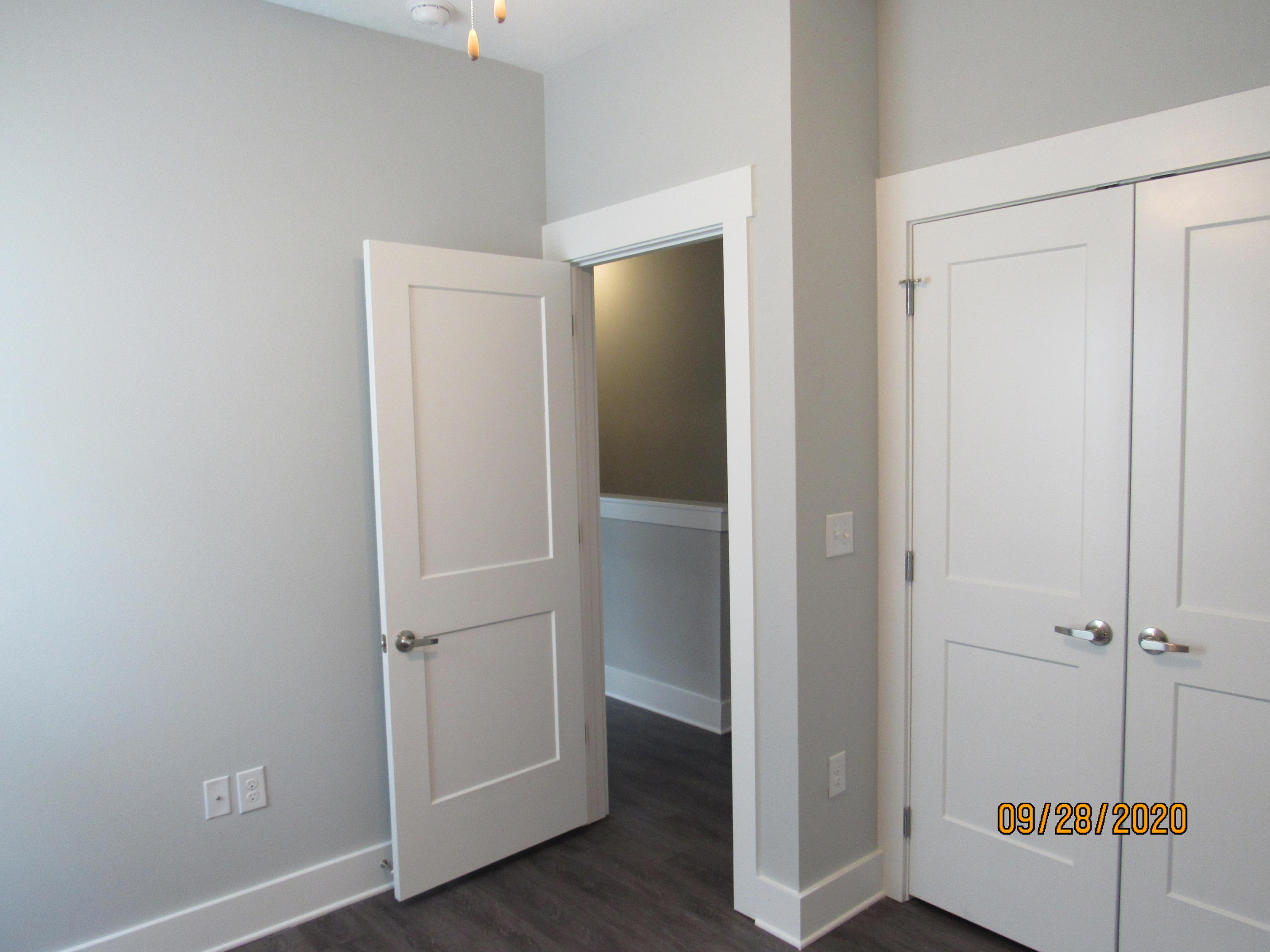 VERANDAS AT FREEPORT - Residential Lease