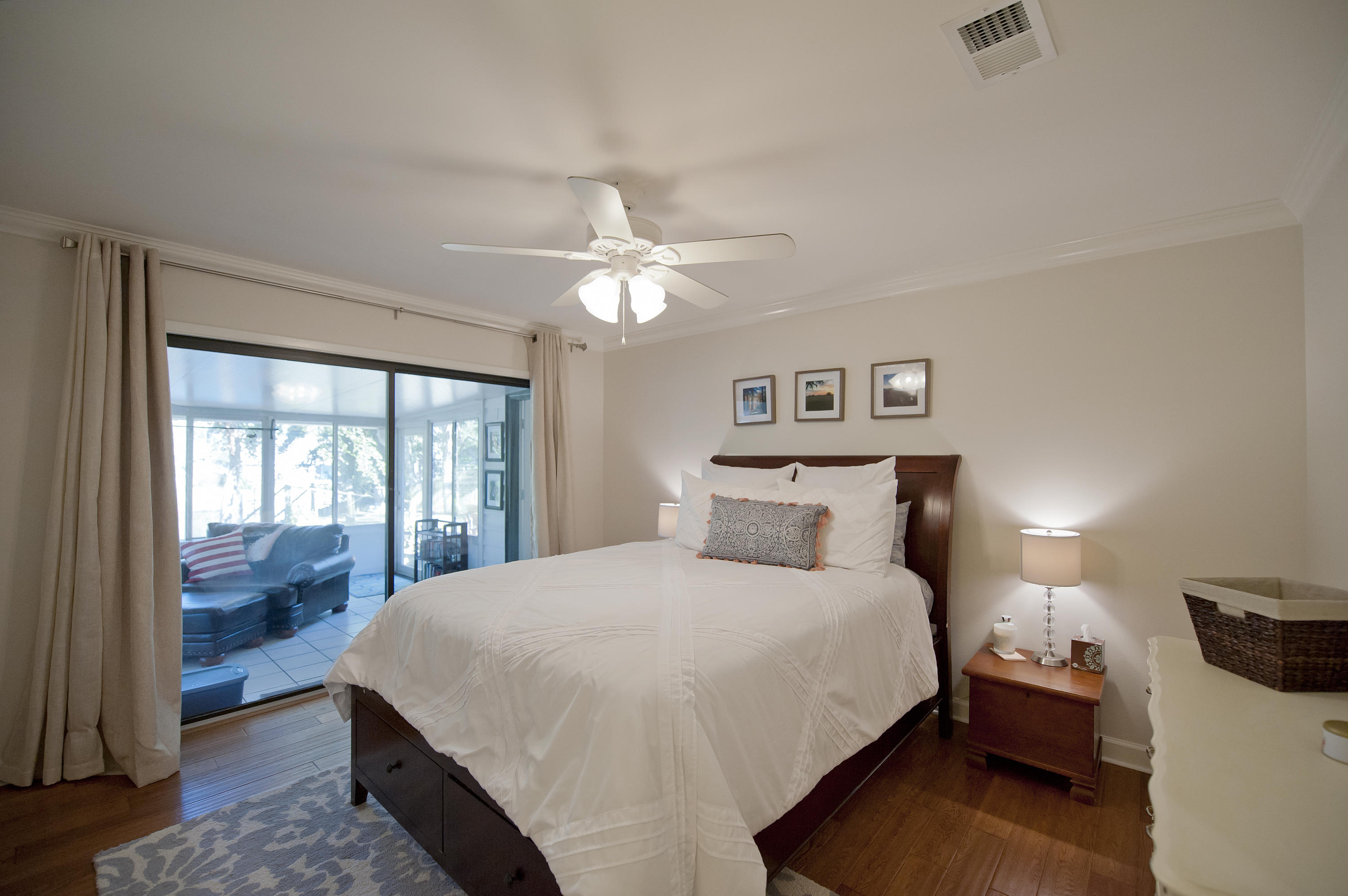 MARY ESTHER MANOR - Residential