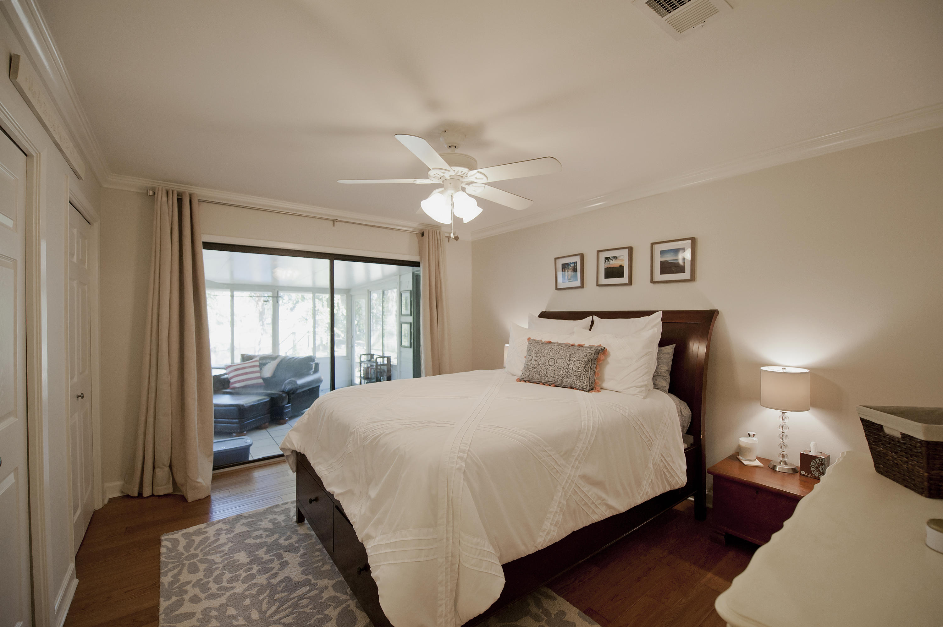 MARY ESTHER MANOR - Residential