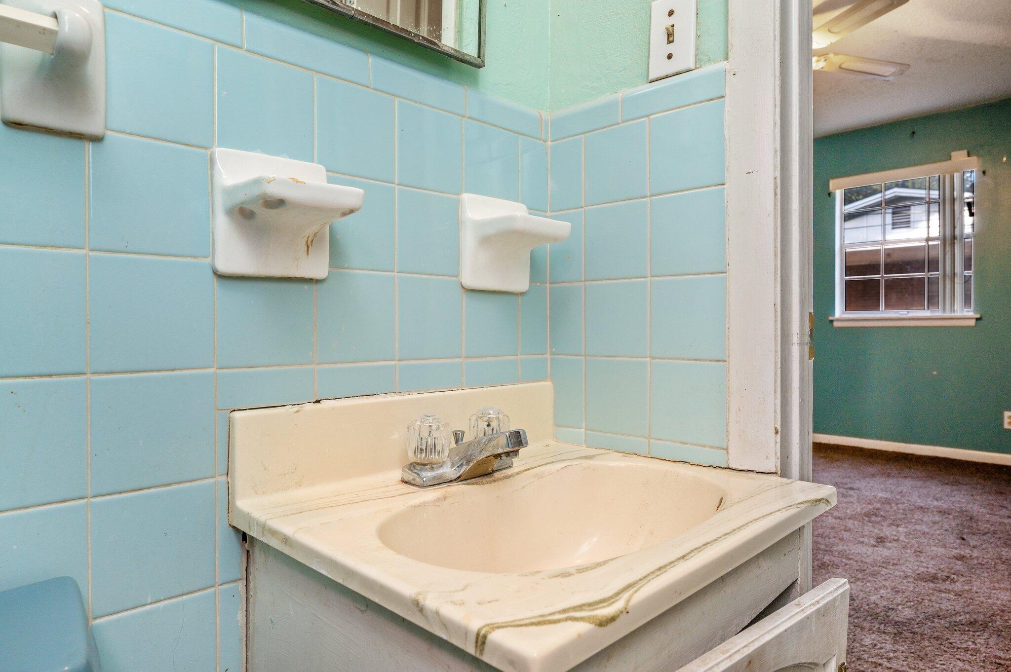 ADAMS POWELL - Residential