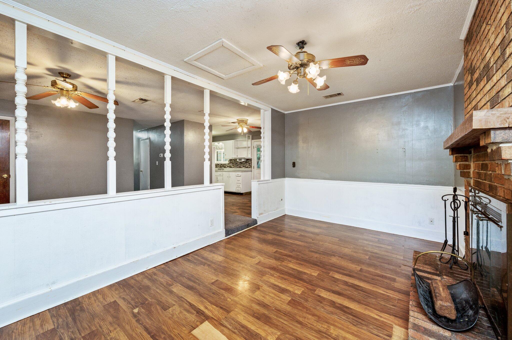 ADAMS POWELL - Residential