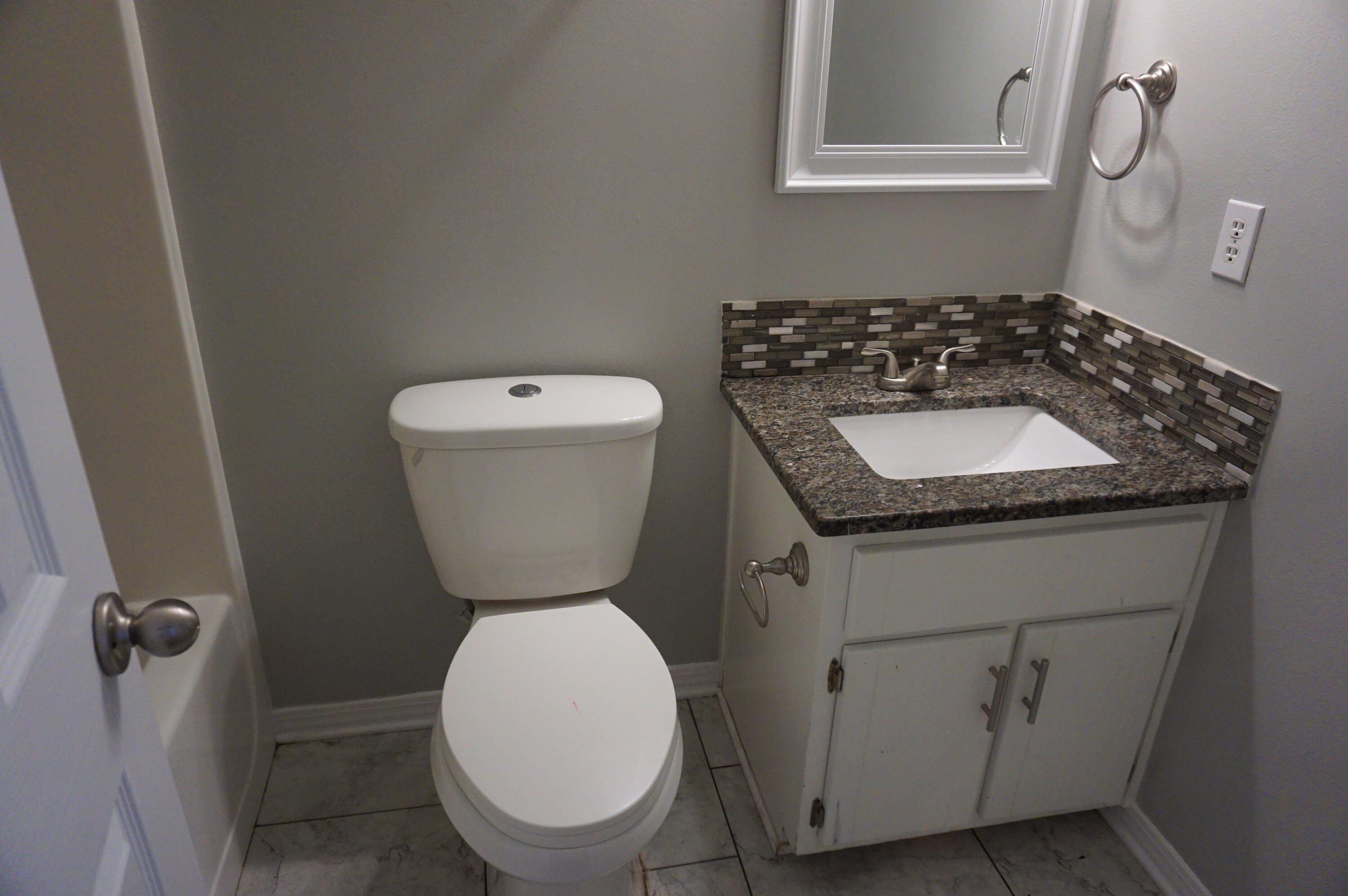 SHOAL TERRACE ESTATES - Residential Lease