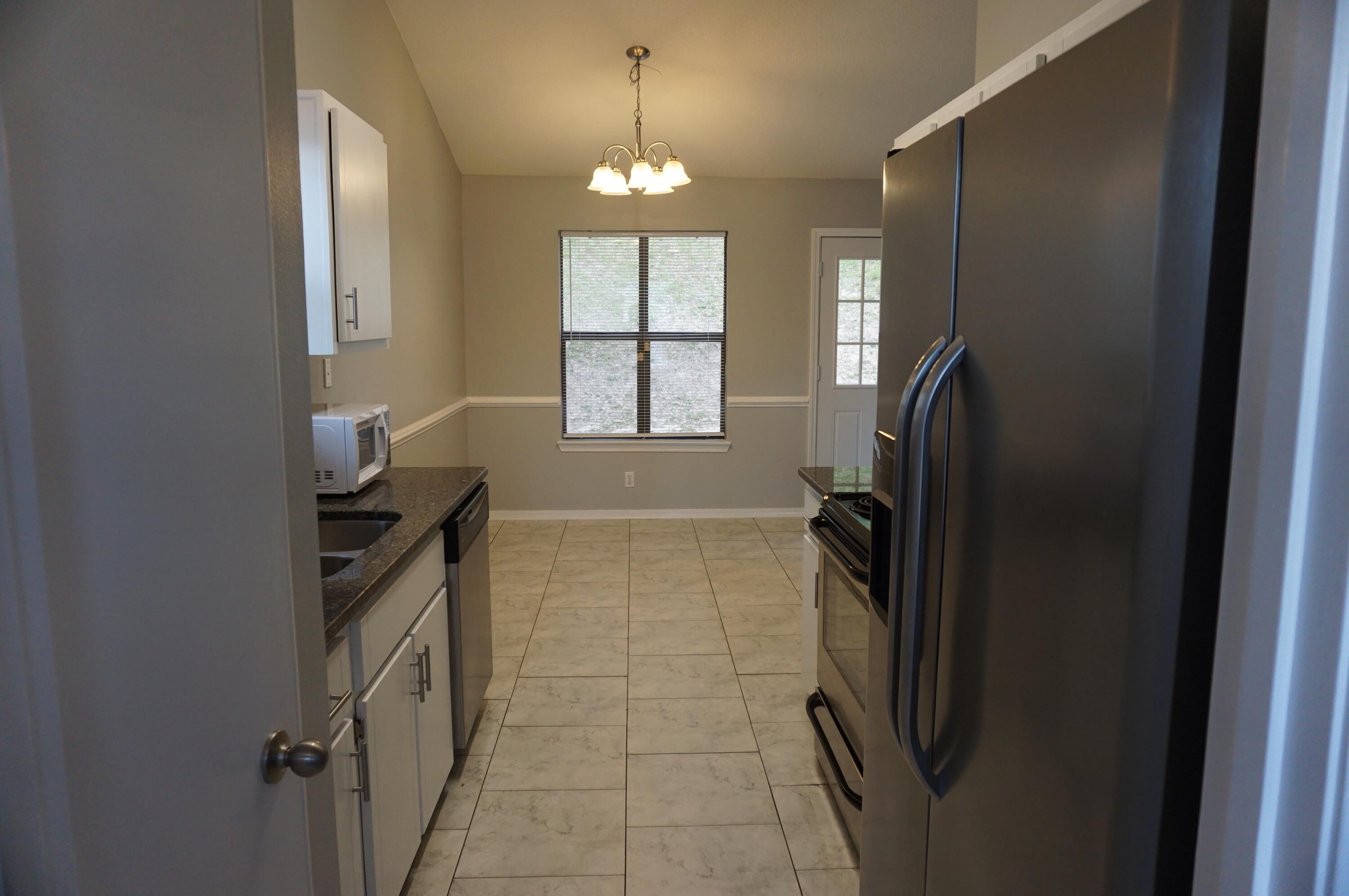 SHOAL TERRACE ESTATES - Residential Lease