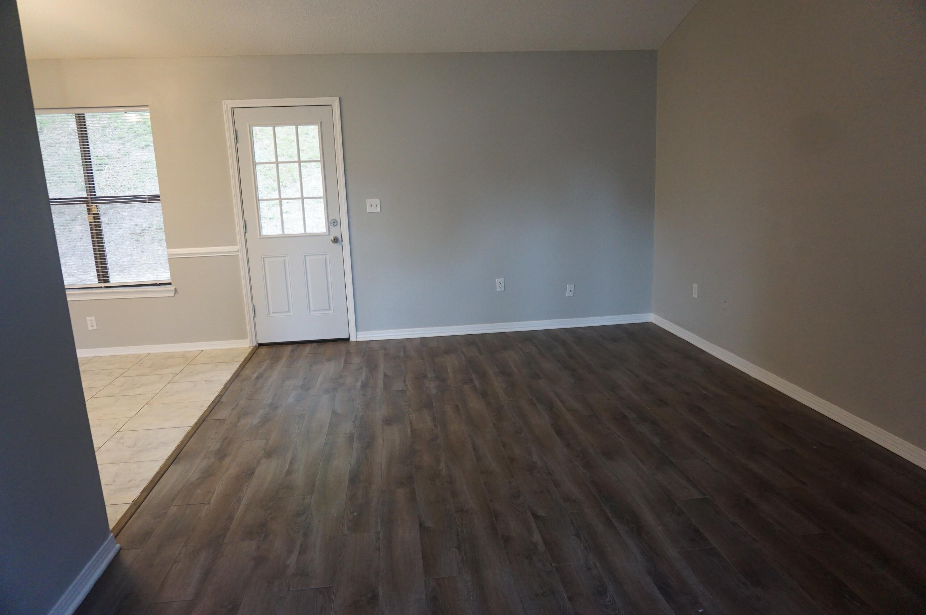 SHOAL TERRACE ESTATES - Residential Lease