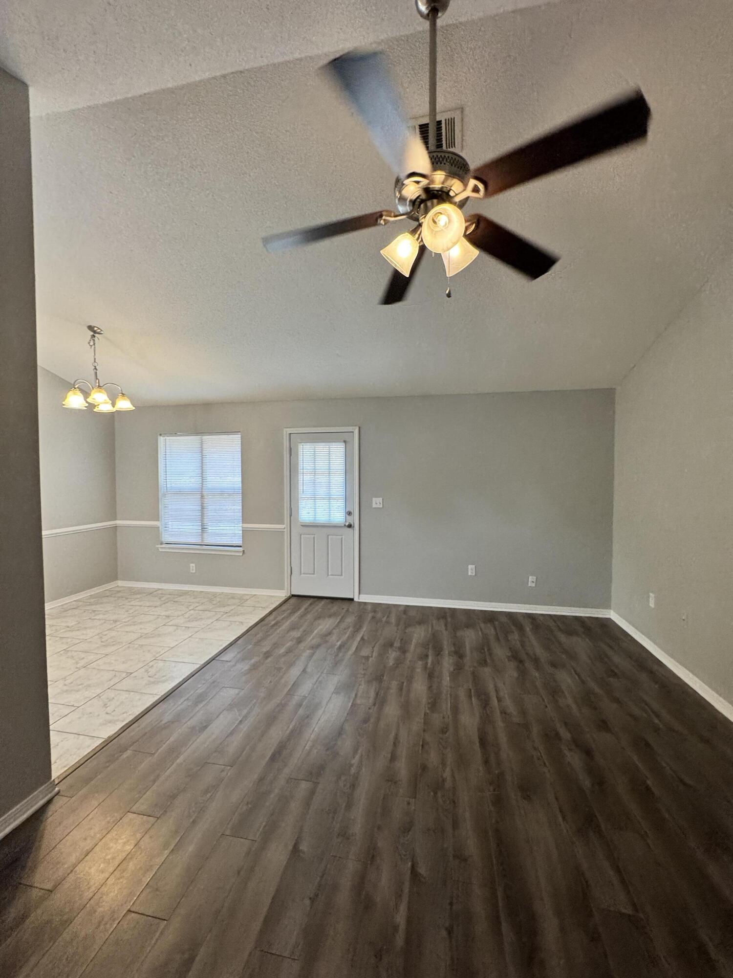 SHOAL TERRACE ESTATES - Residential Lease