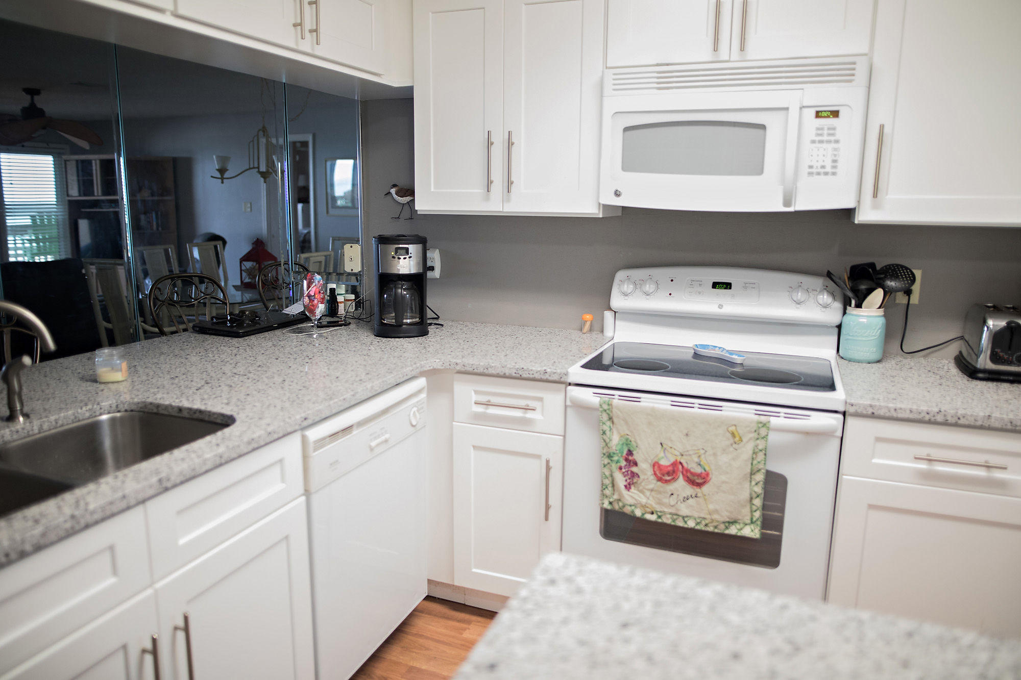 RAMSGATE HARBOUR PH 2 CONDO - Residential