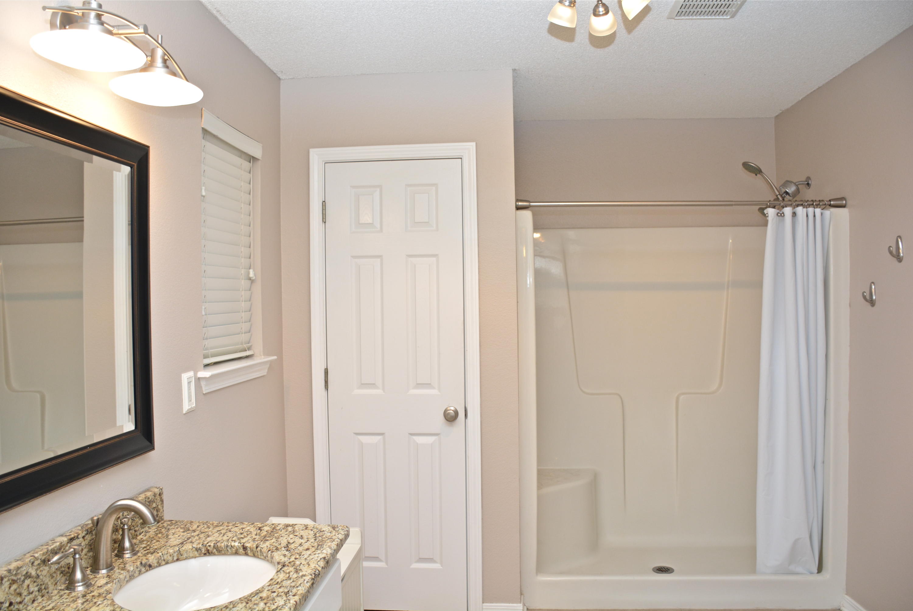 CREETWOODS - Residential