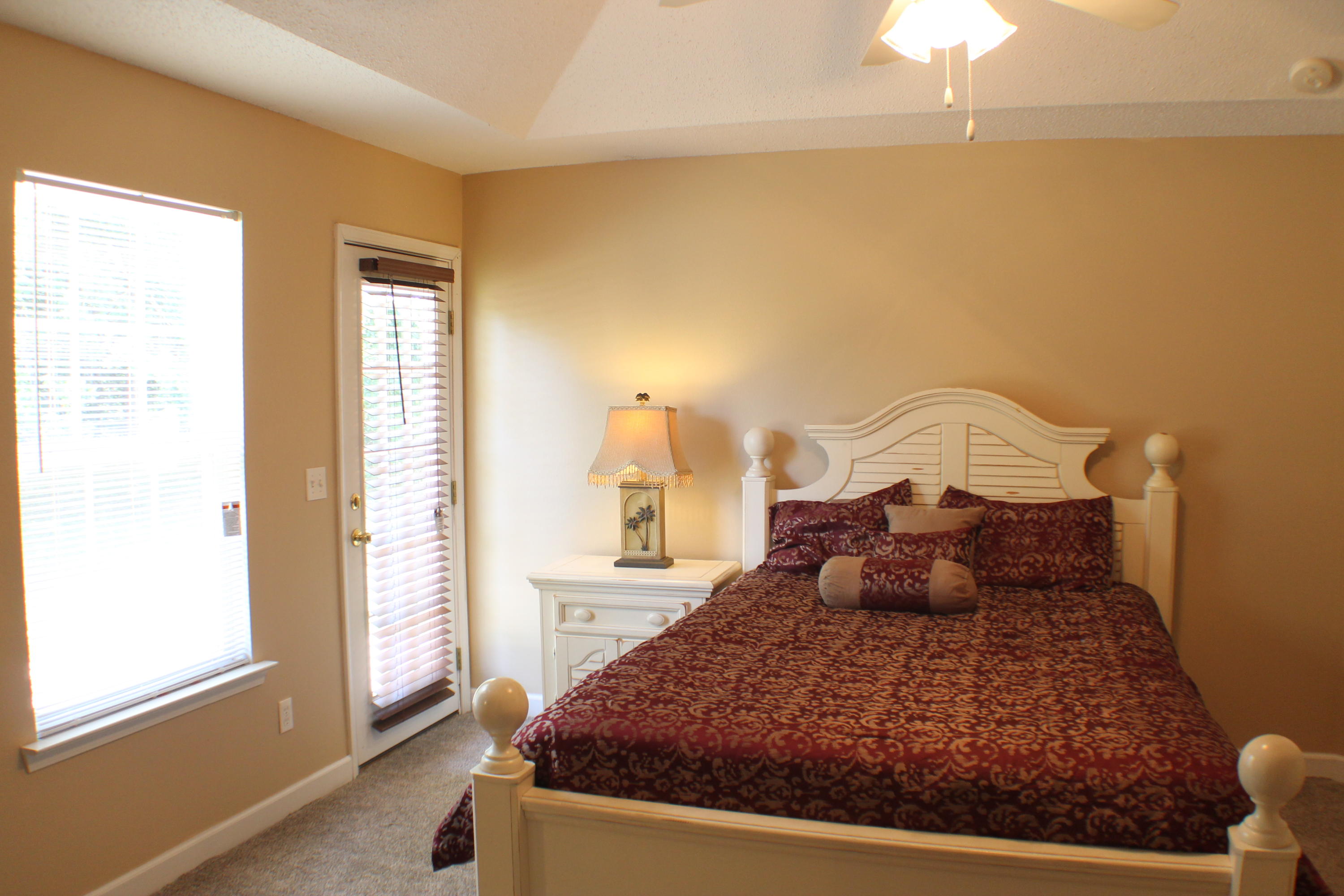 THE PINES - Residential