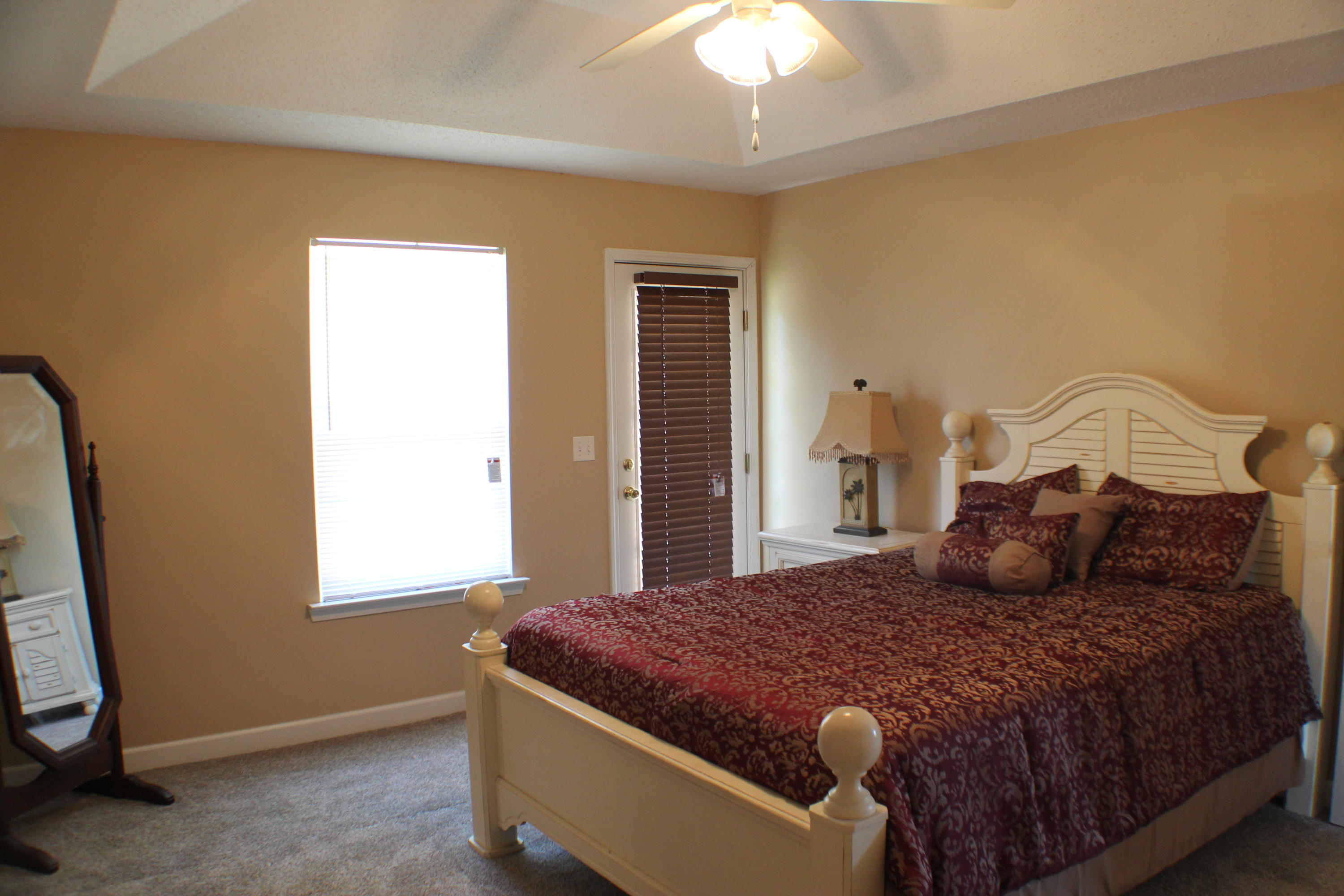 THE PINES - Residential