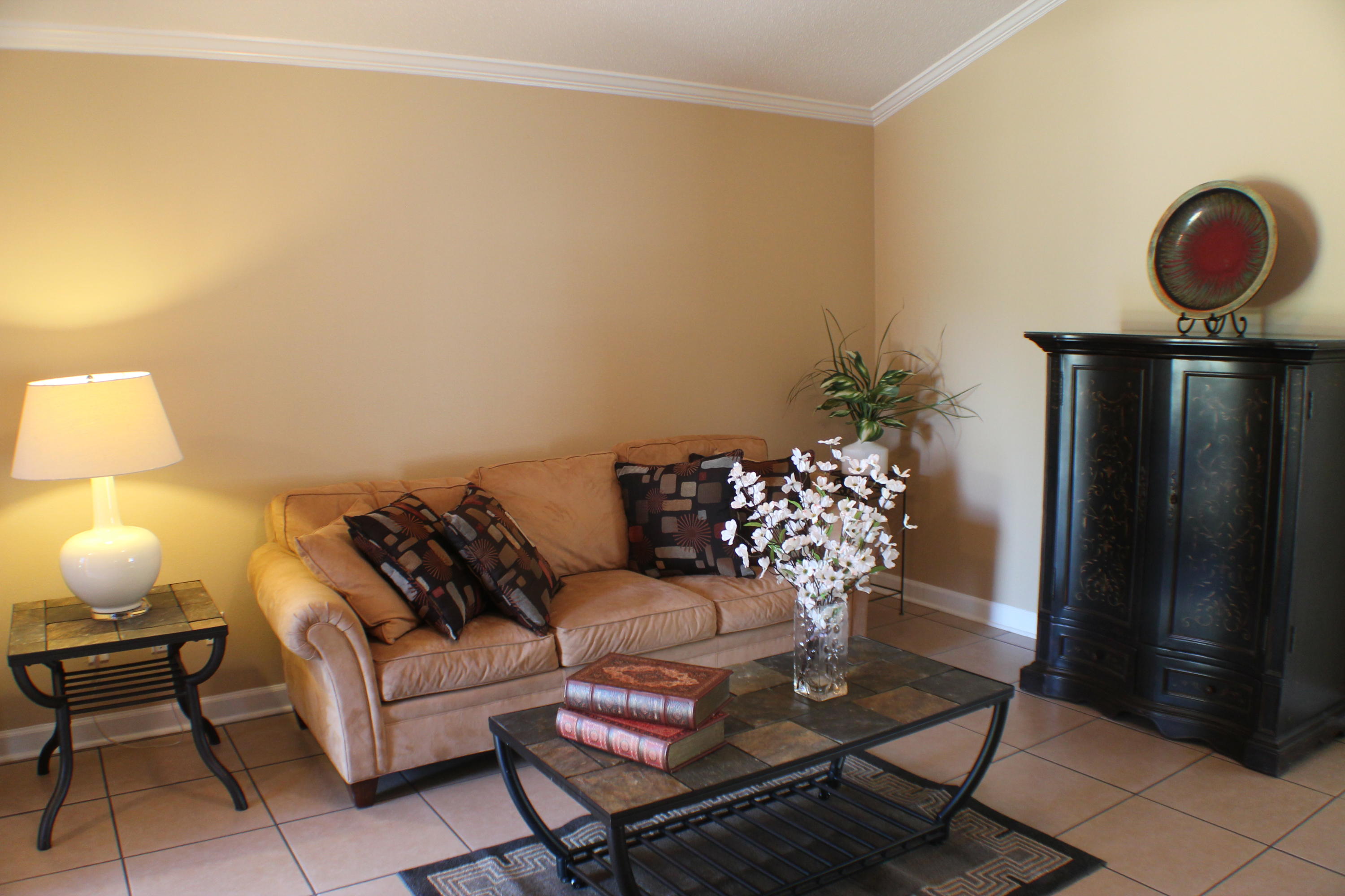 THE PINES - Residential